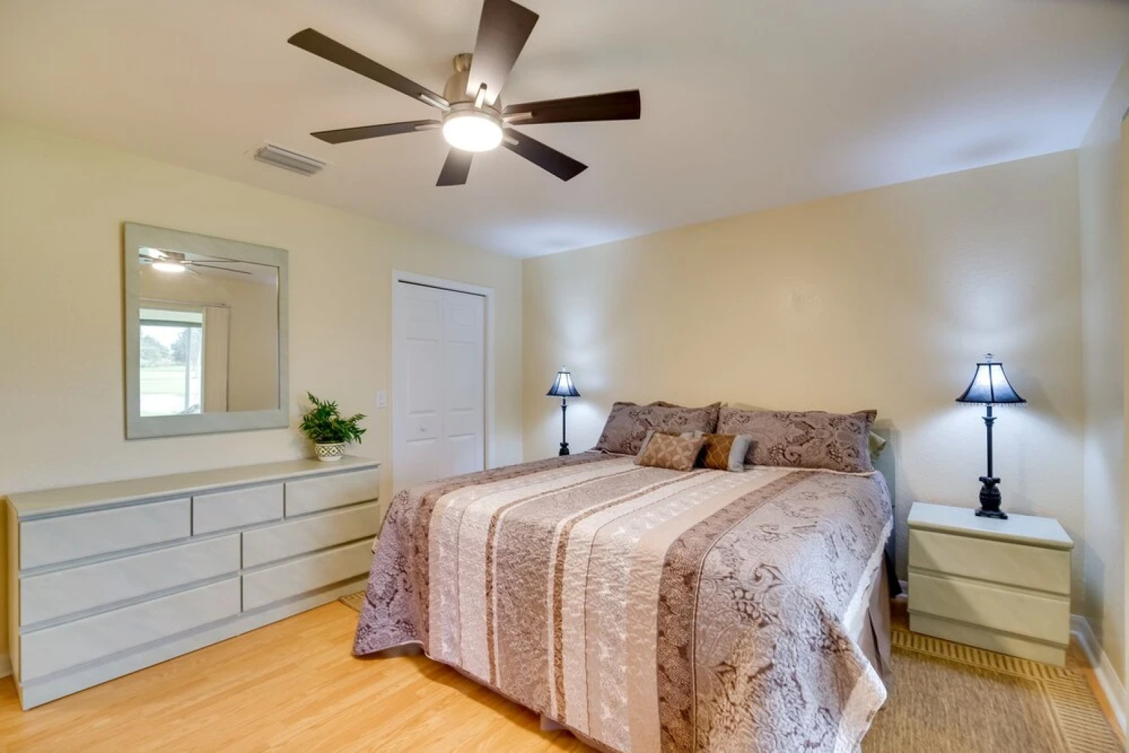 3 Mi to Lake: Peaceful Home w/ Grill in Sebring