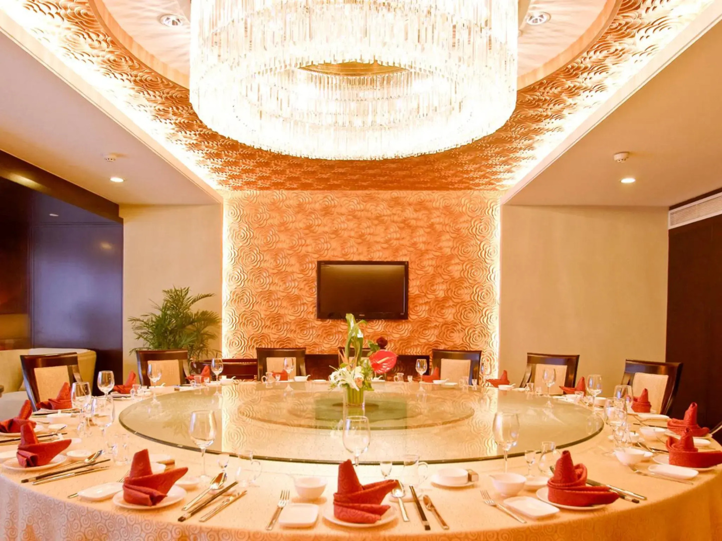 Cenbest Jinling Grand Hotel