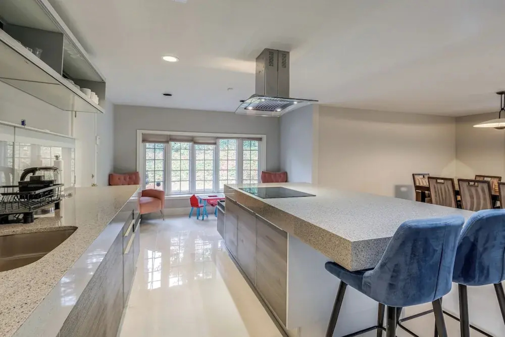 9 Mi to National Mall: Spacious Bethesda Retreat!