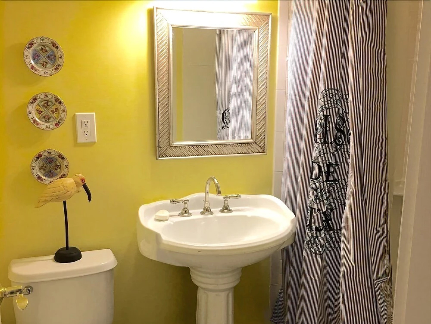 Clamshell by the Sea - Six Bedroom Home