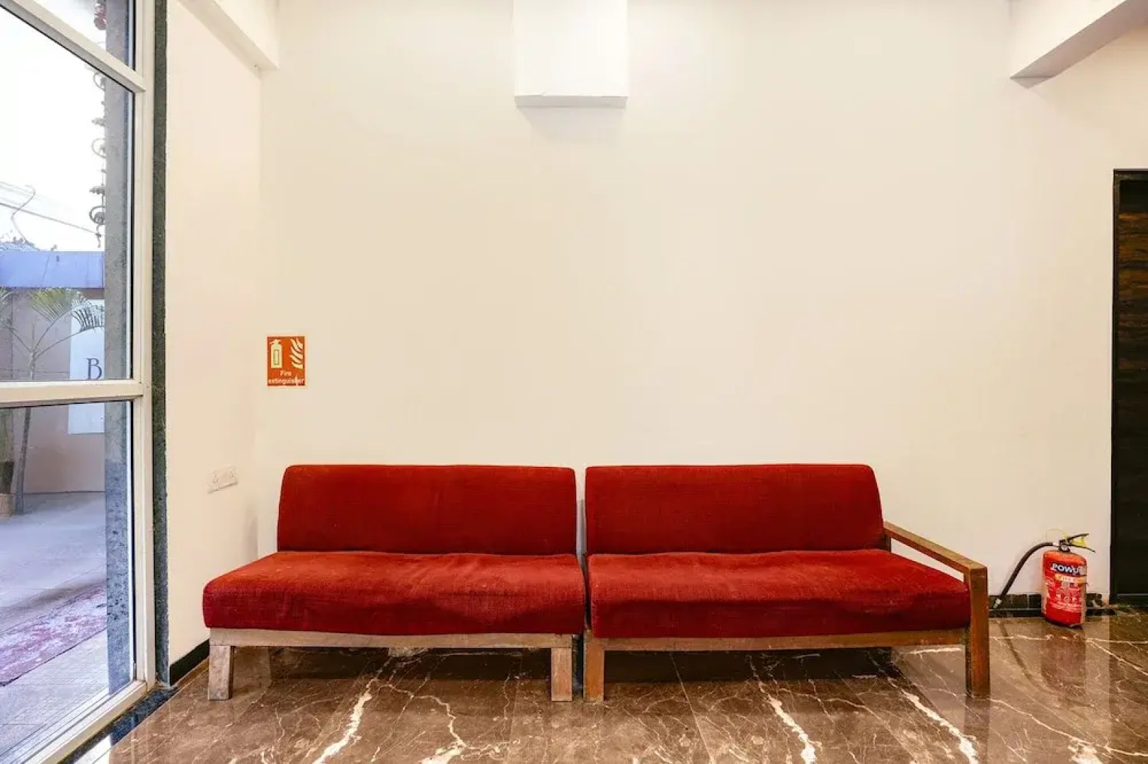 Fabhotel Blue Roof Sea Side