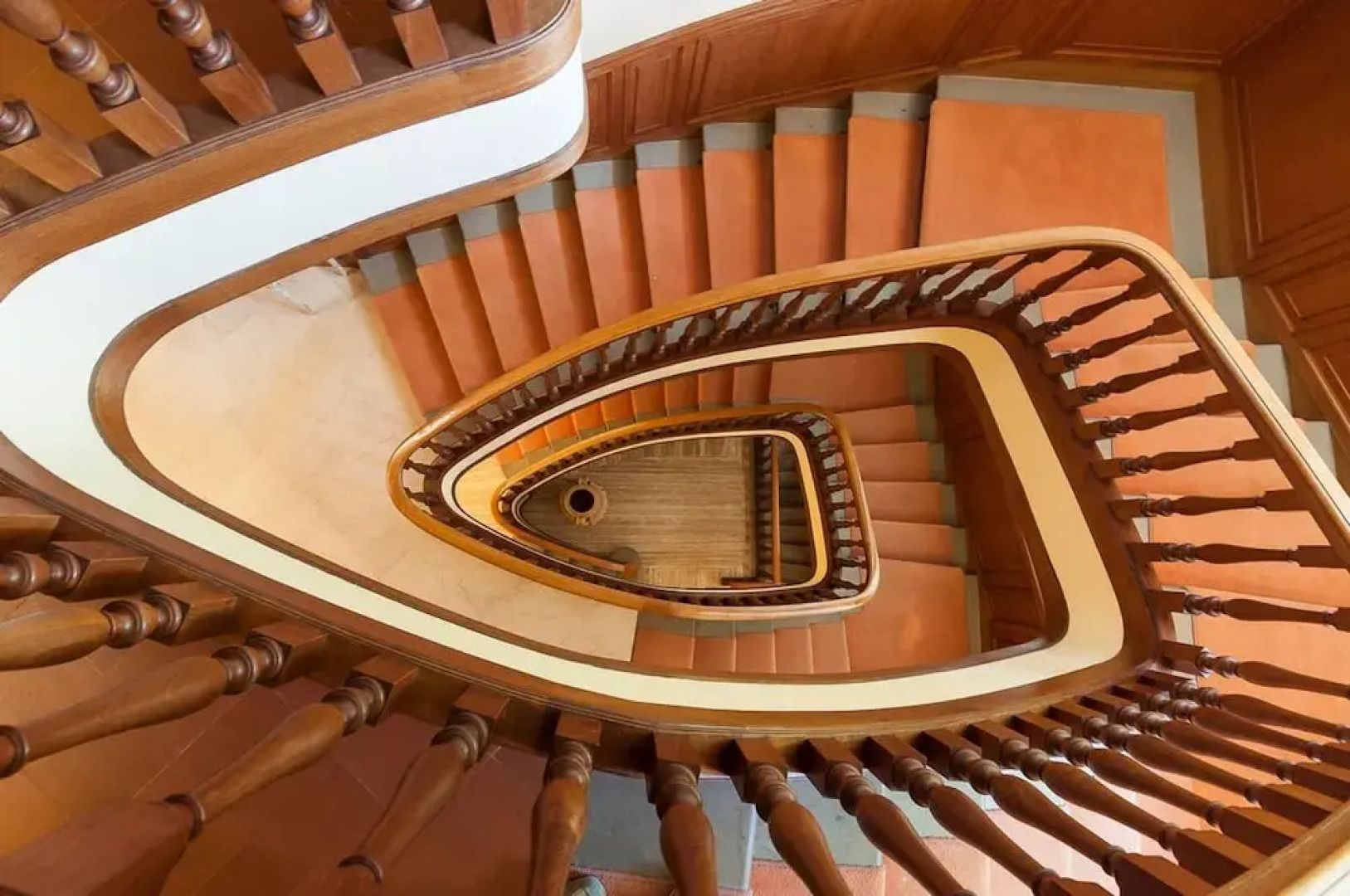 Near Rome Villa Pool Tennis Courts Perfect Family Reunion or Off-site Meeting