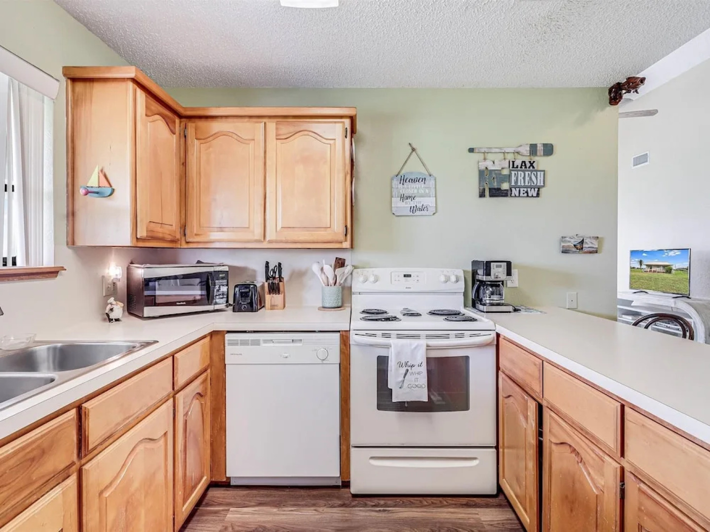 Tejas Angler Retreat Ap1132 3 Bedroom Home by RedAwning