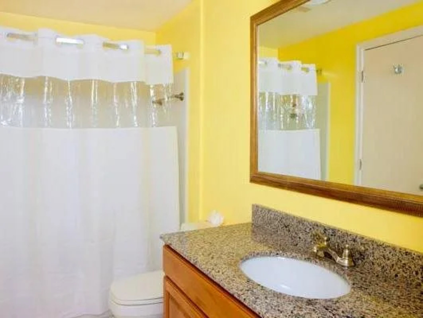 Paradise Harbour Club & Marina