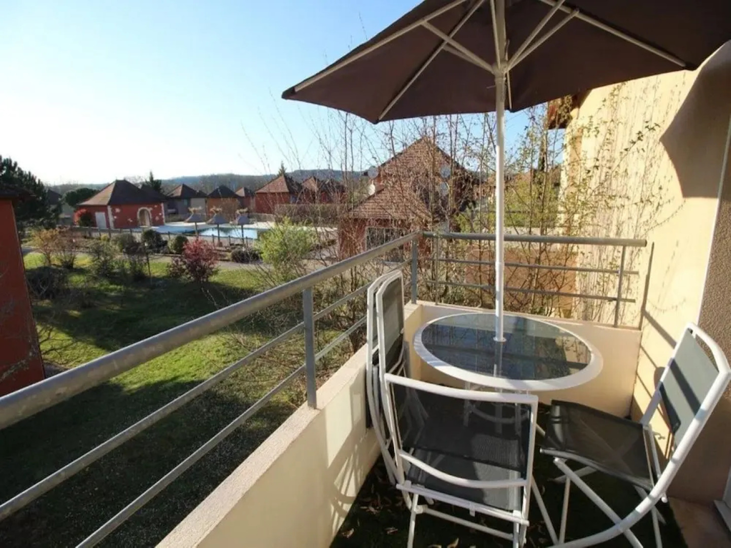 Cosy Apartment in Prayssac with Swimming Pool