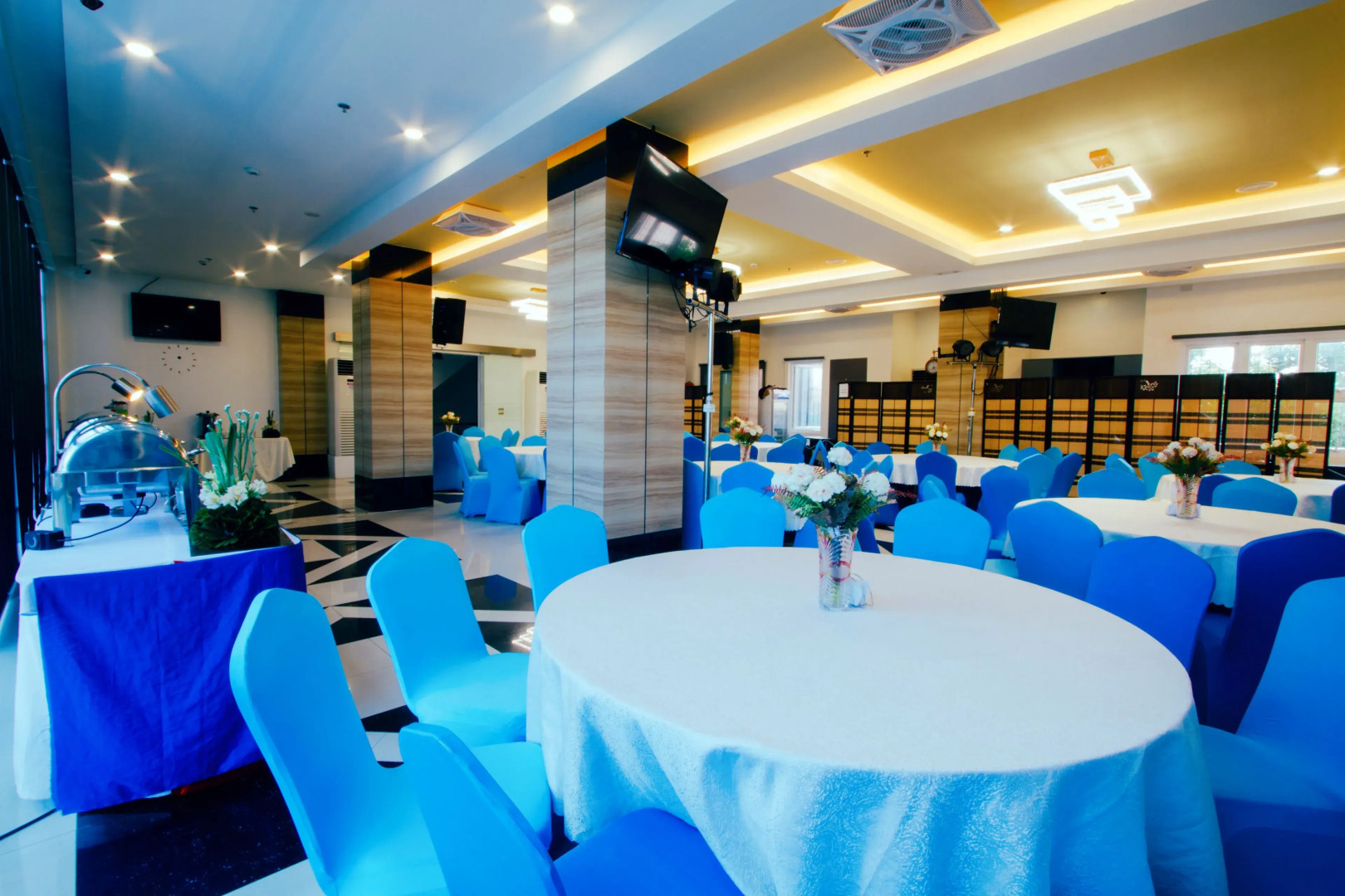 Facade by Hotel Fina