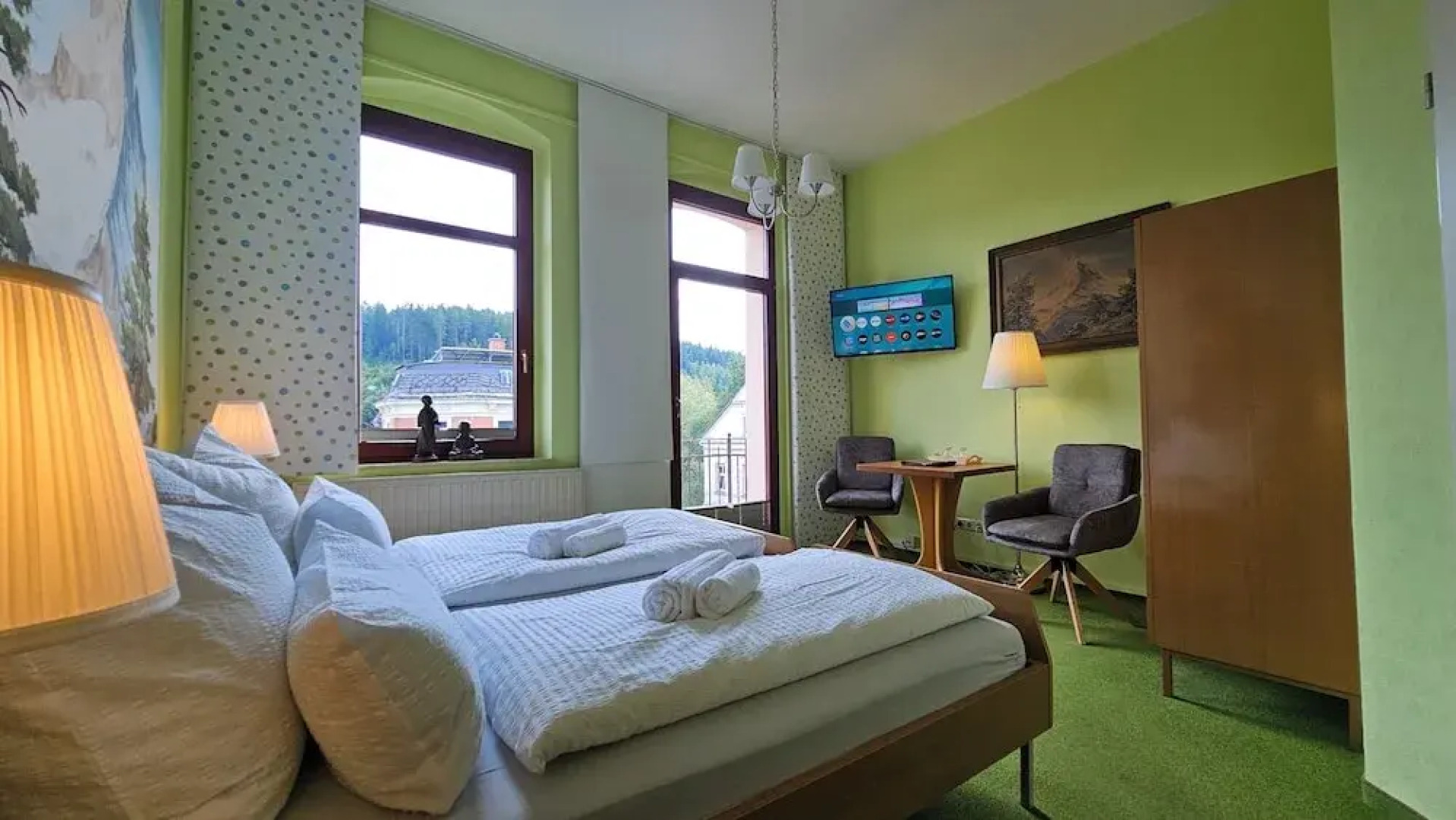 Pension Weiße Rose I Frühstück Parkplatz