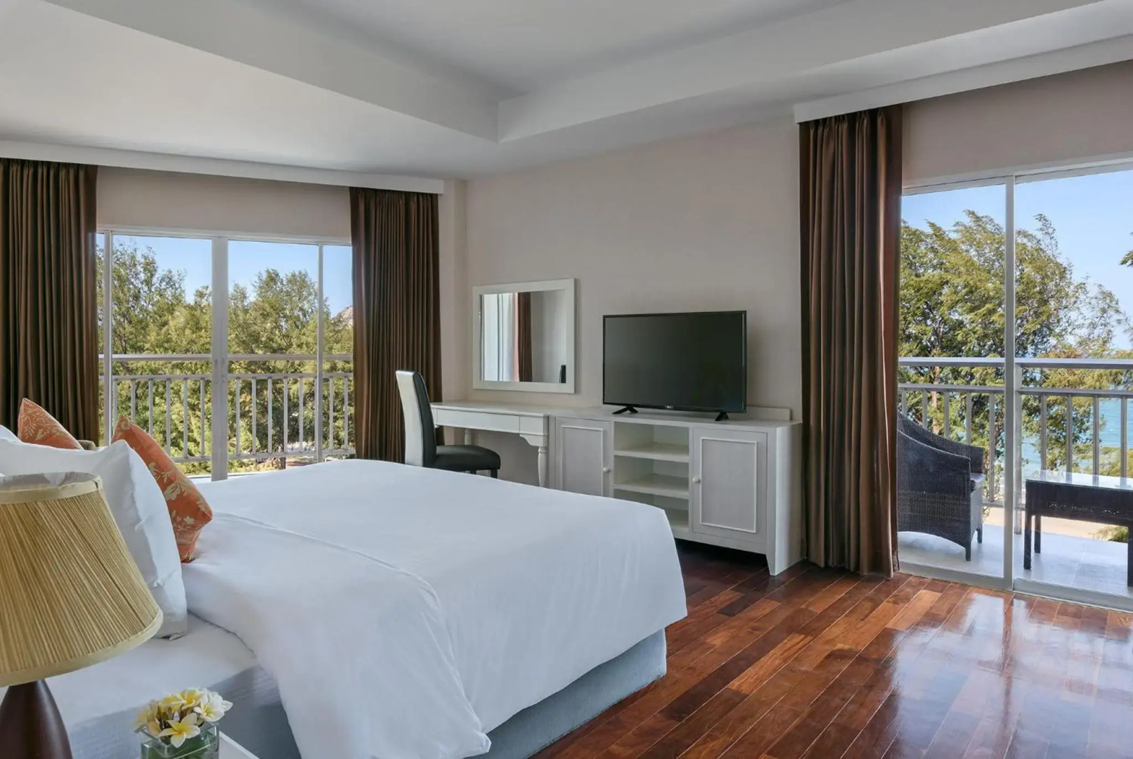 Seapine Beach Golf and Resort Hua Hin