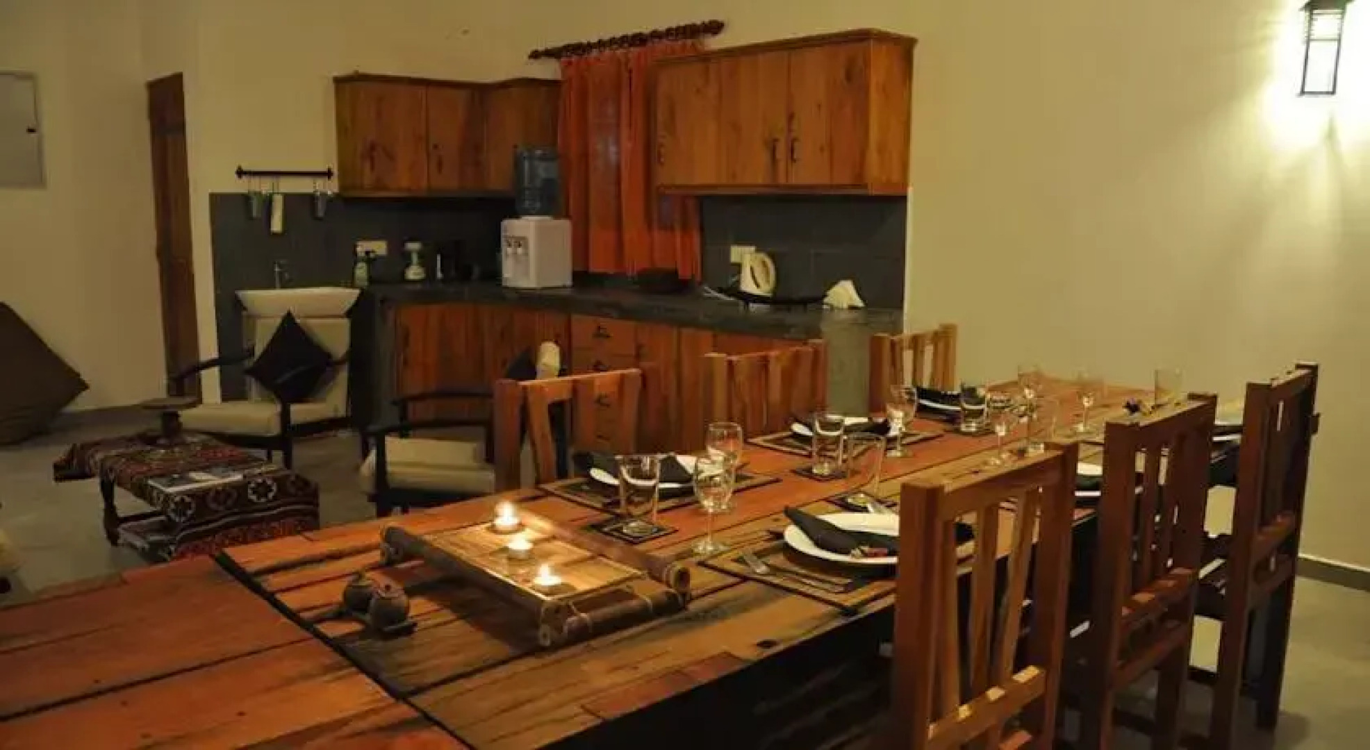 Tissakumbura Holiday Home