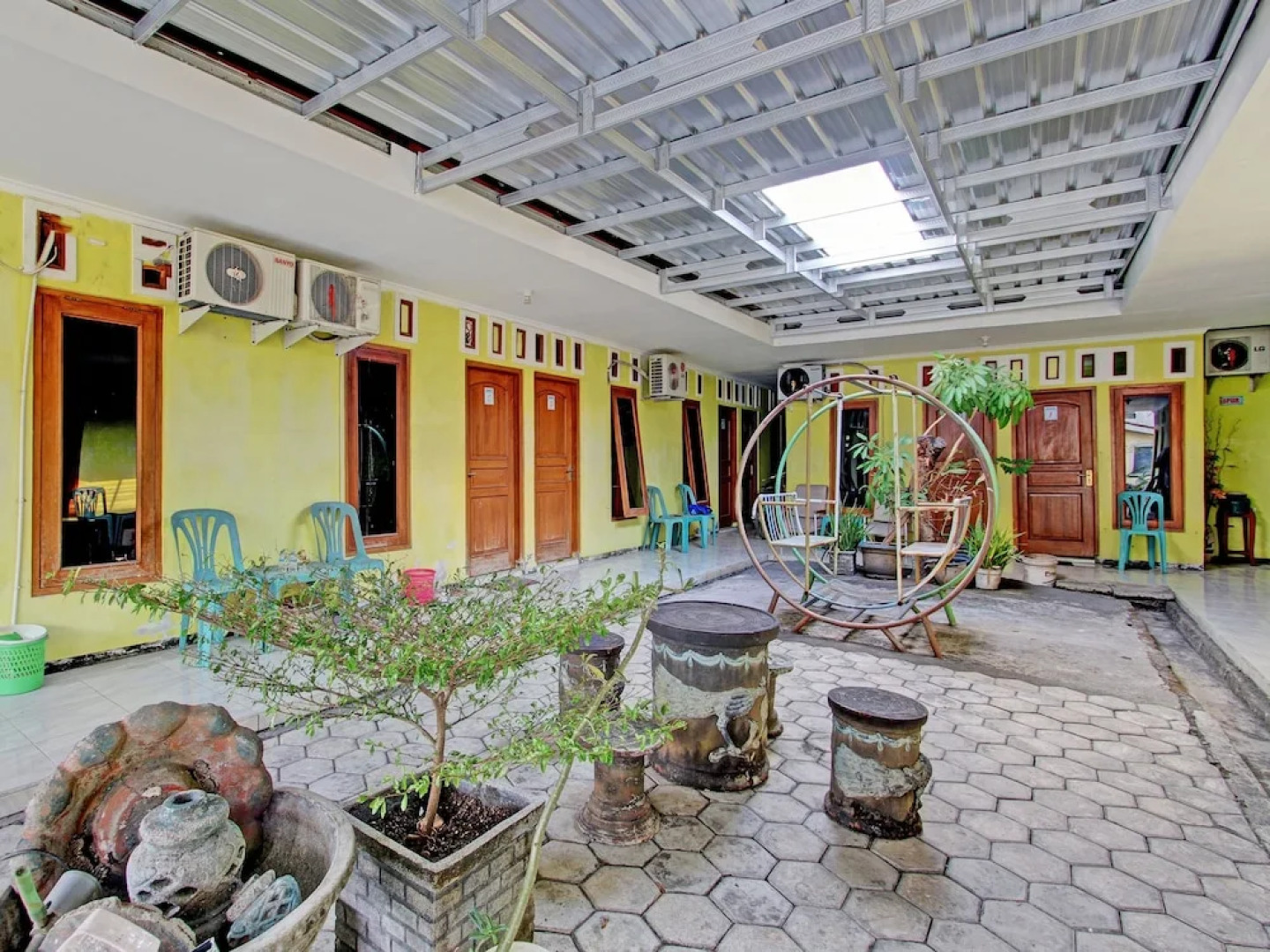 OYO 92998 Wiludjeng Guesthouse