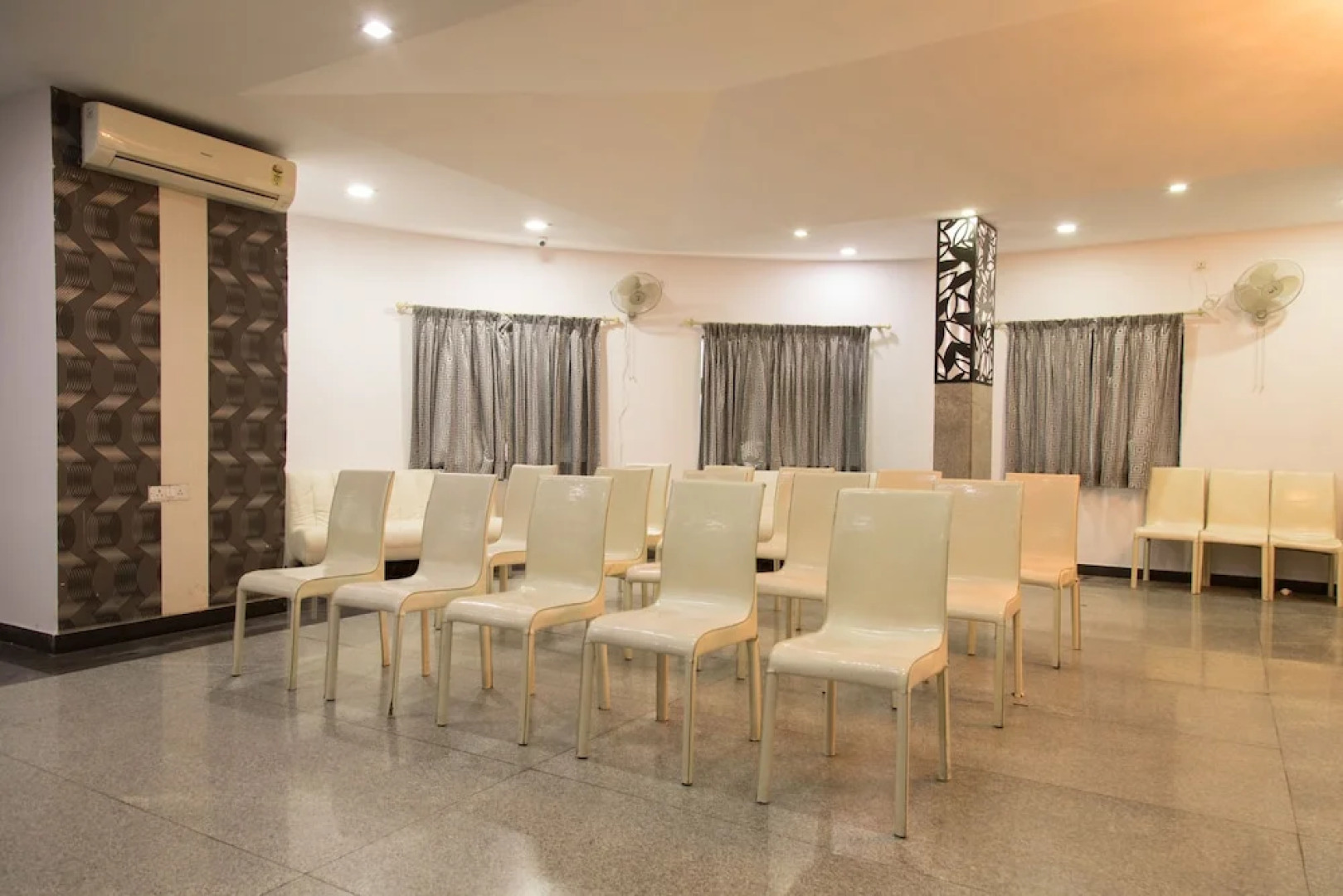 OYO Premium Nagpur C A Road