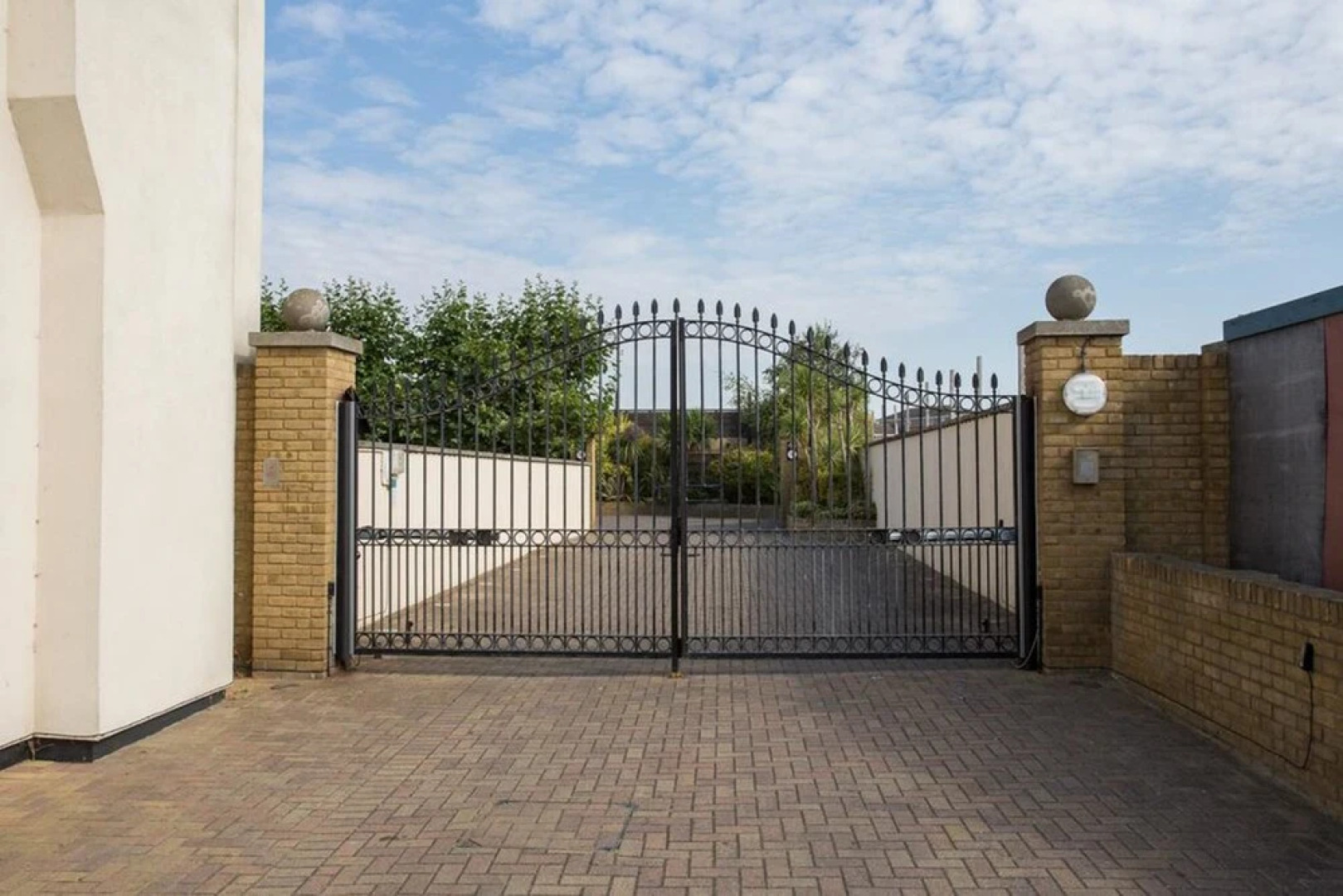 Esplanade Apartments