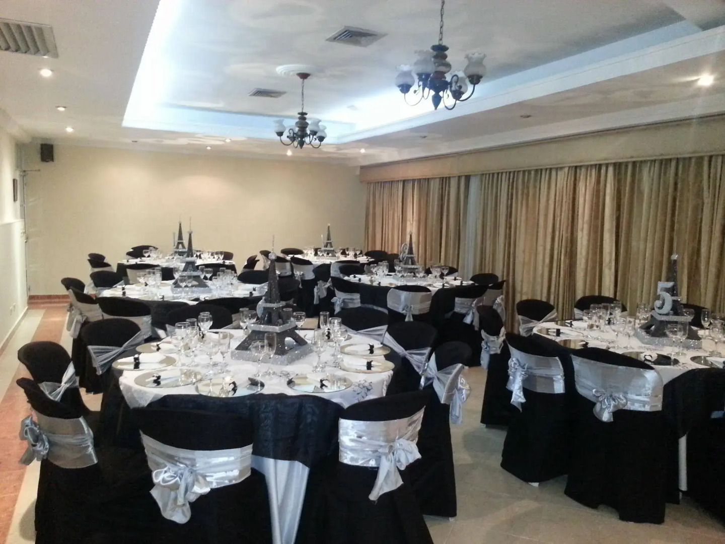 Hotel Plaza Versalles