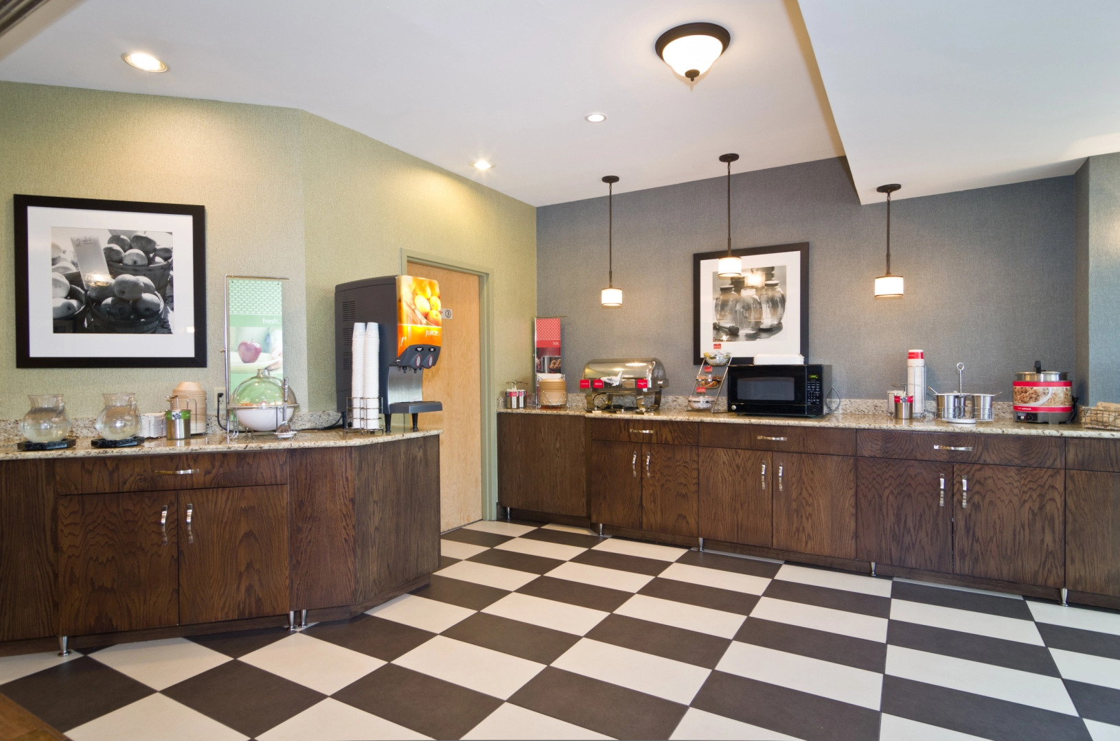 Hampton Inn New Philadelphia