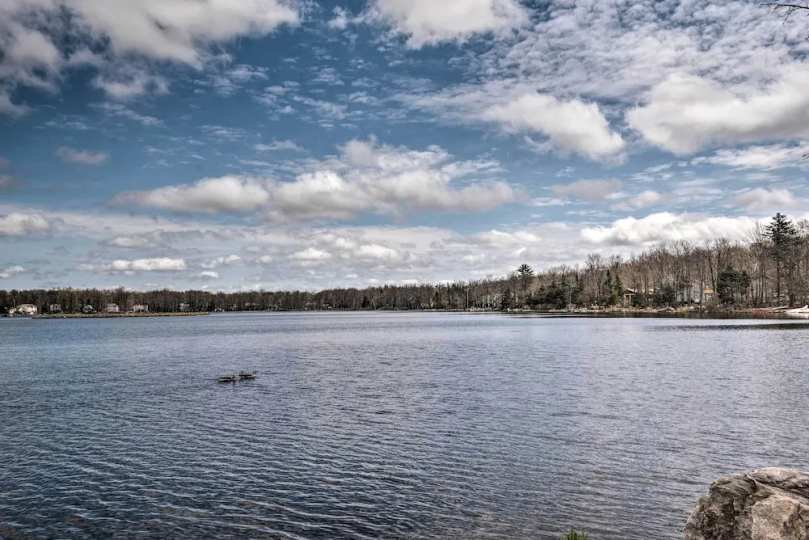 Jacuzzi & Resort Amenities: Tobyhanna Family Home!