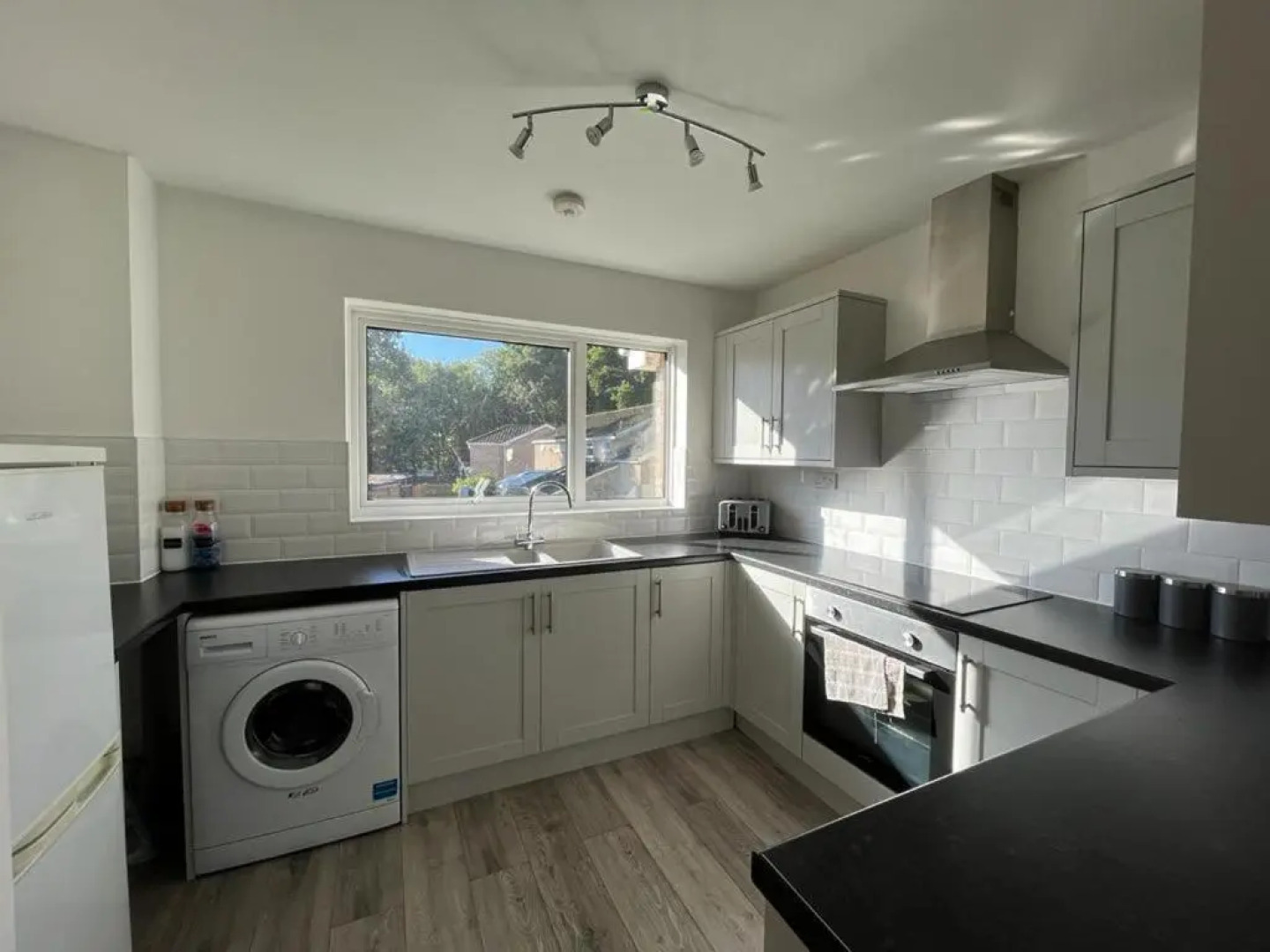 Impeccable 2-bed Apartment in Eastleigh