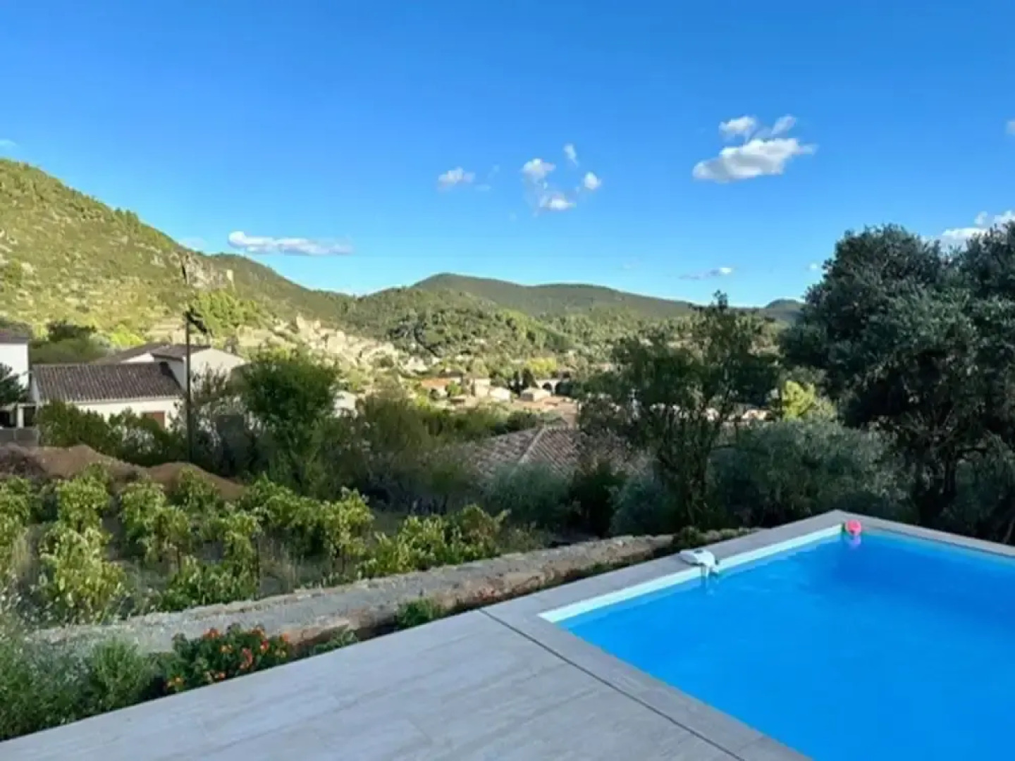 Villa L'esquirrol Vineyard Escape