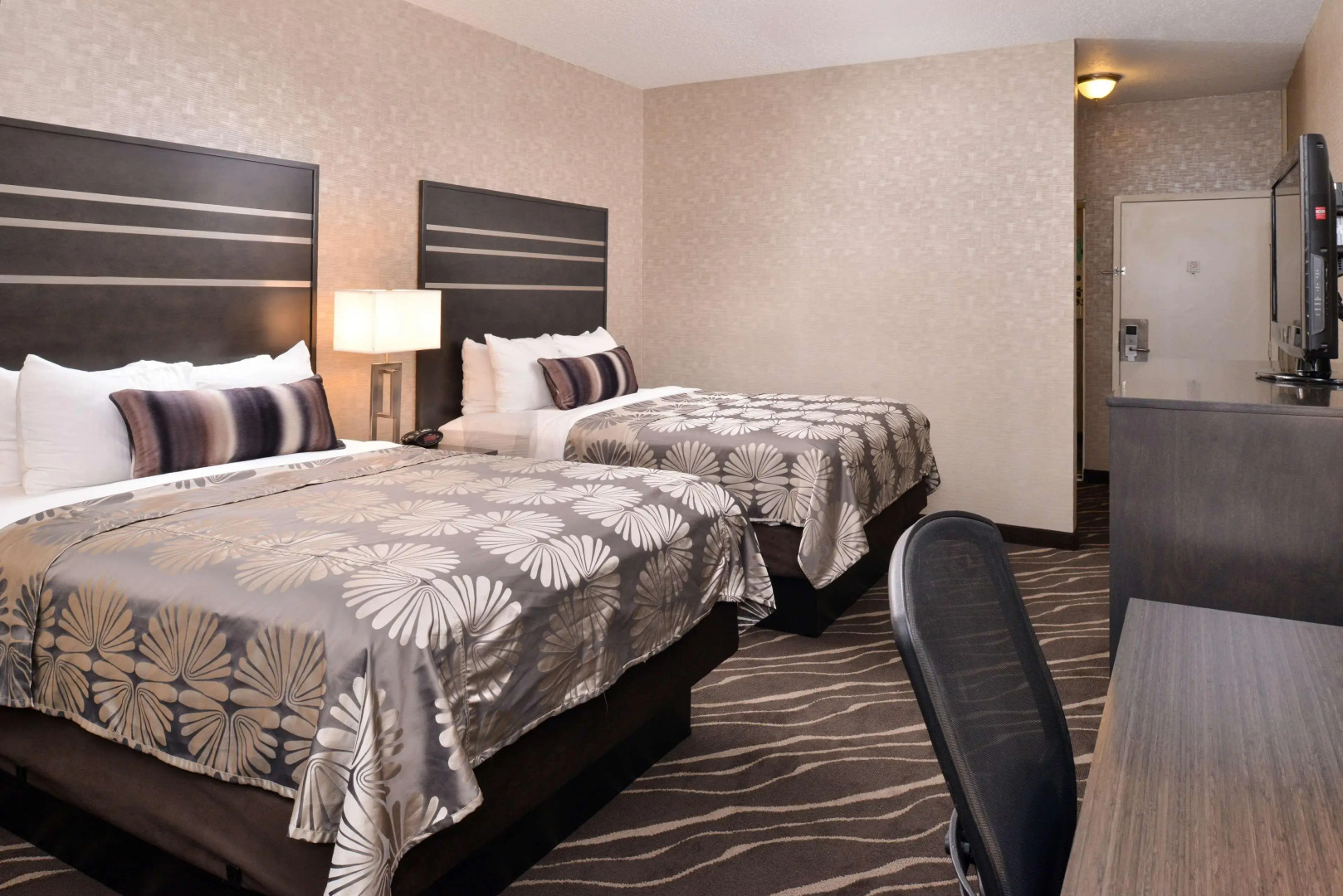 Best Western Plus Park Place Inn - Mini Suites