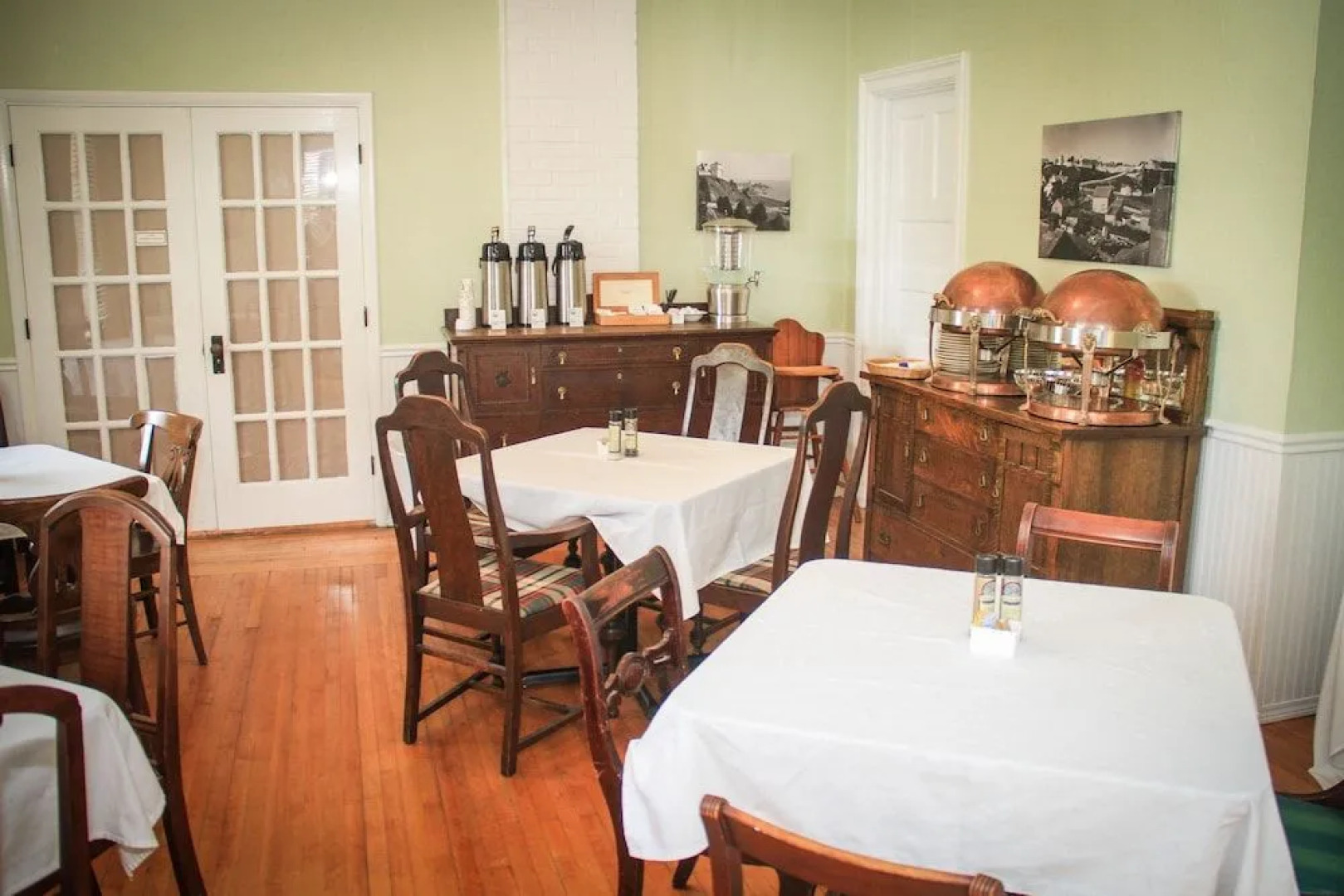 Pine Cottage Bed & Breakfast