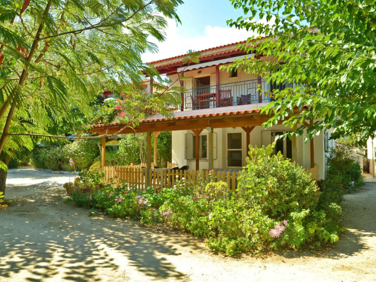 Lemonia Accommodations