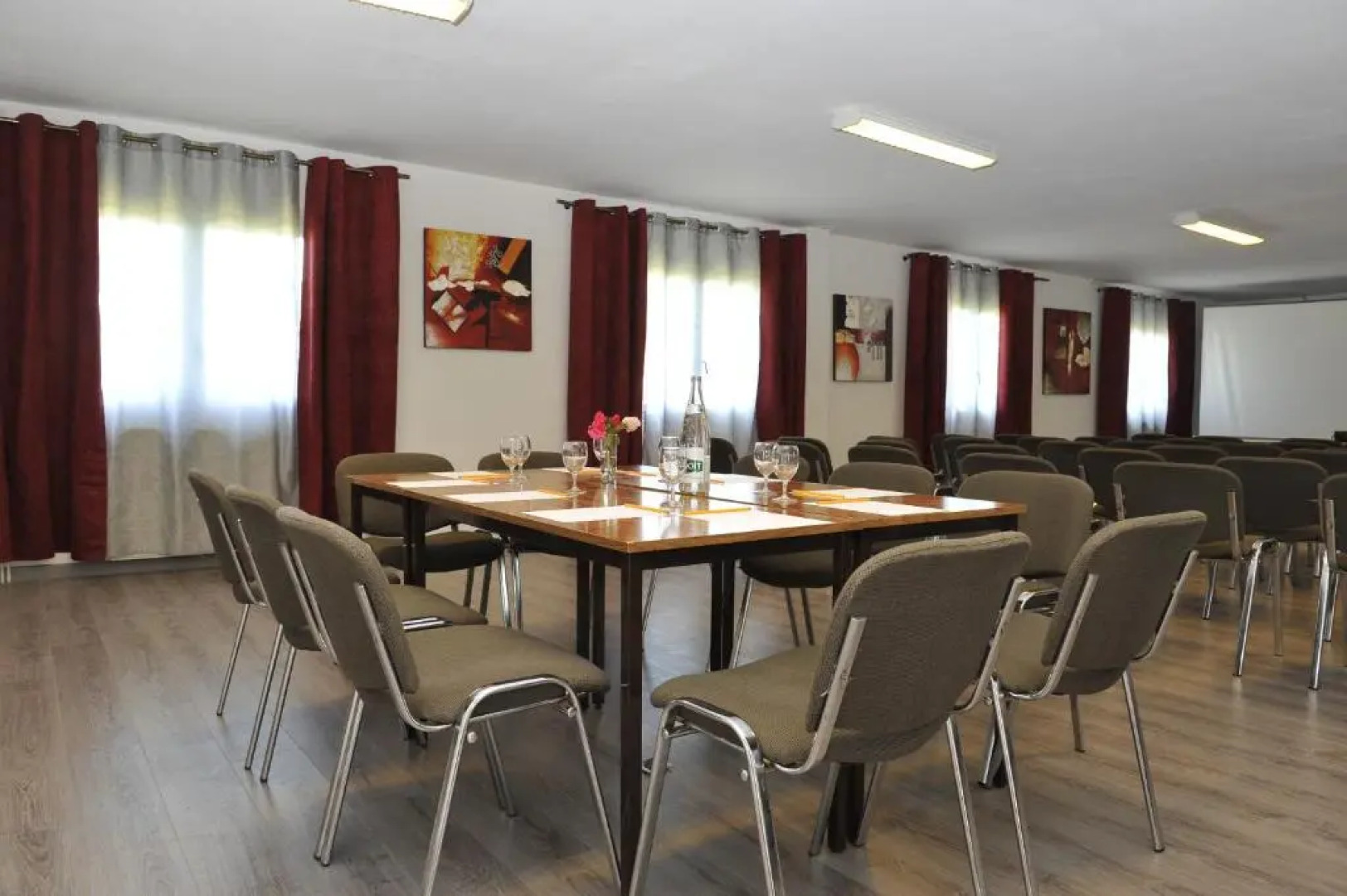 Brit Hotel Dijon Hermes