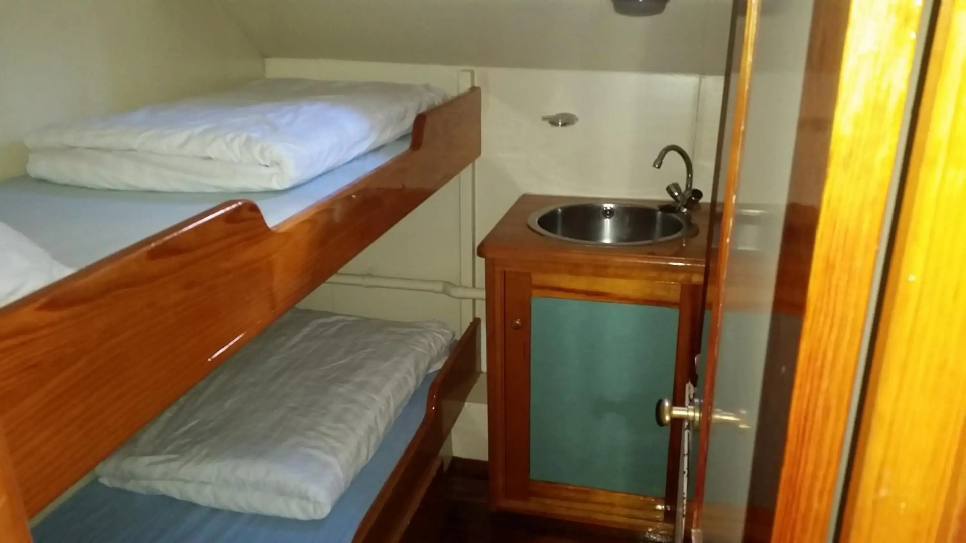 tjalkjacht pelikaan enkhuizen