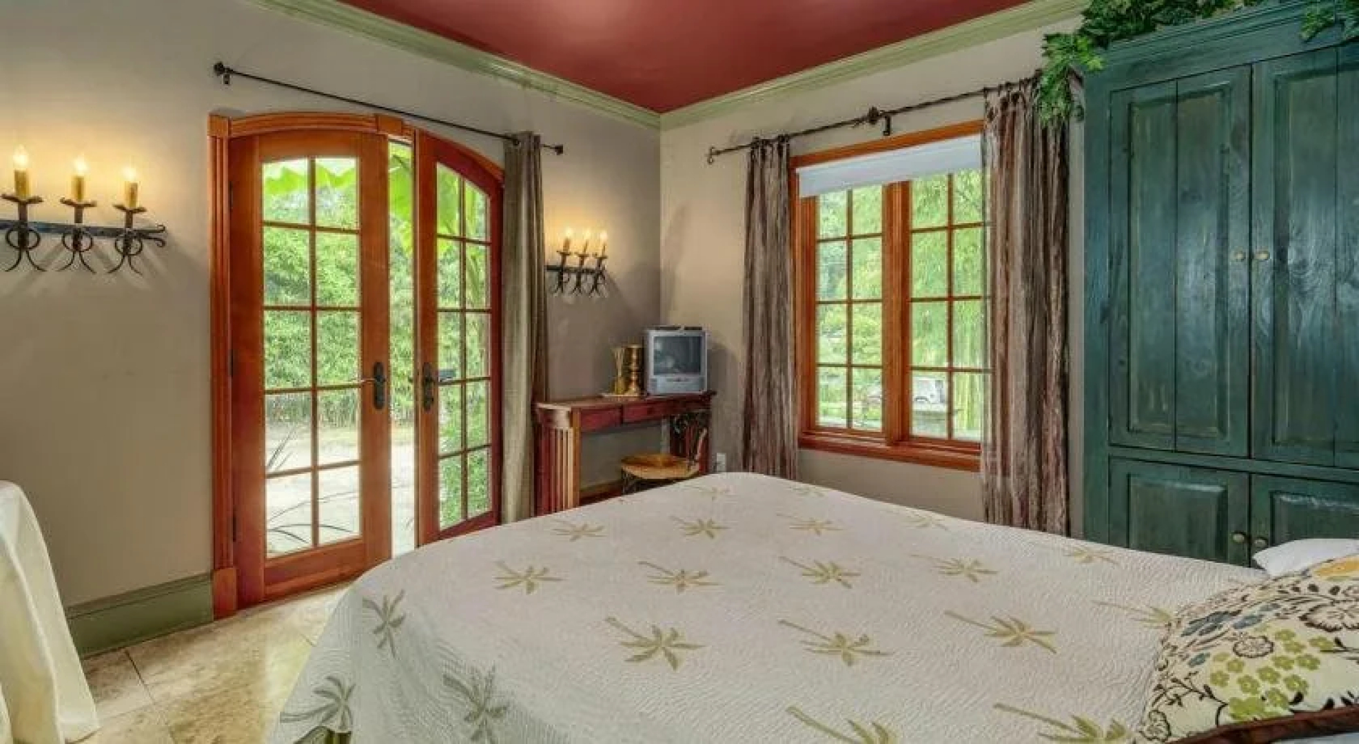 The Guesthouse Tropical Villa HI