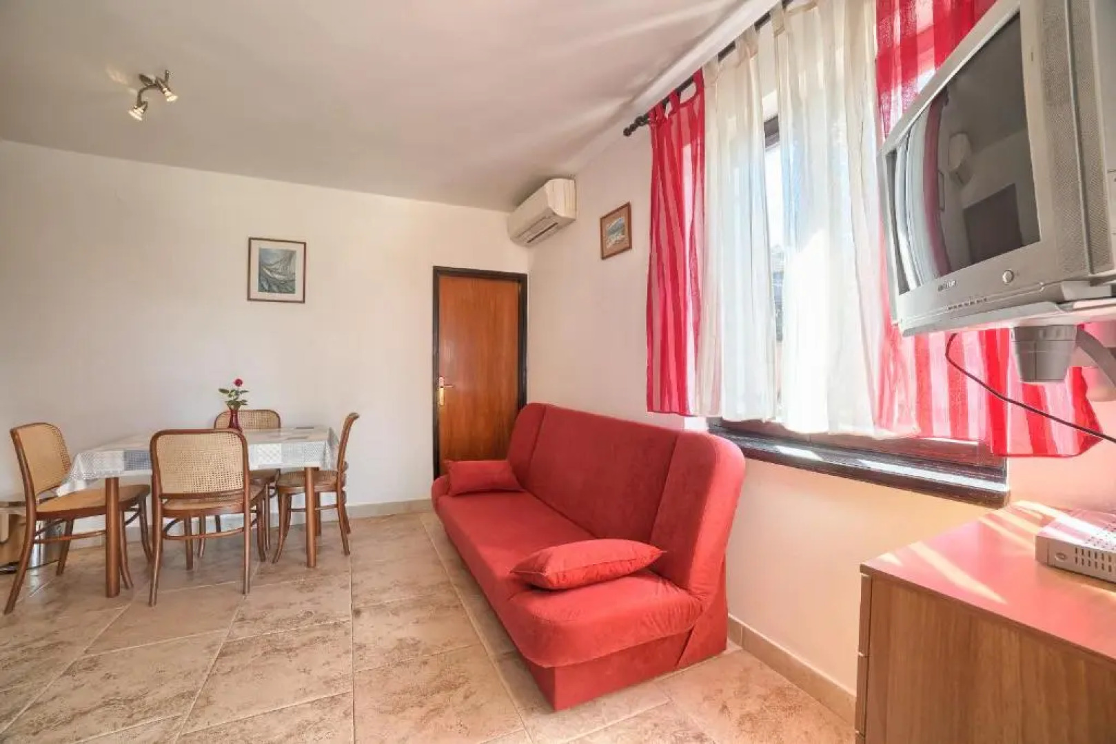 Apartment Villa Mare1 with pool, sea view and hydromassage