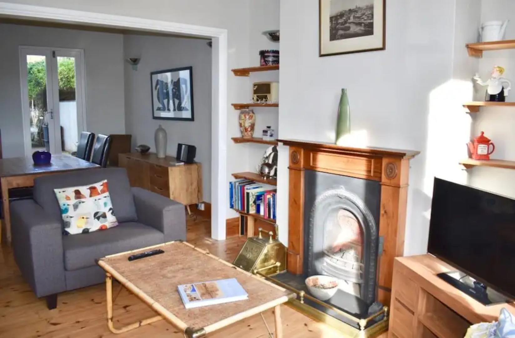 Bright 3 Bedroom House Near Queens Park