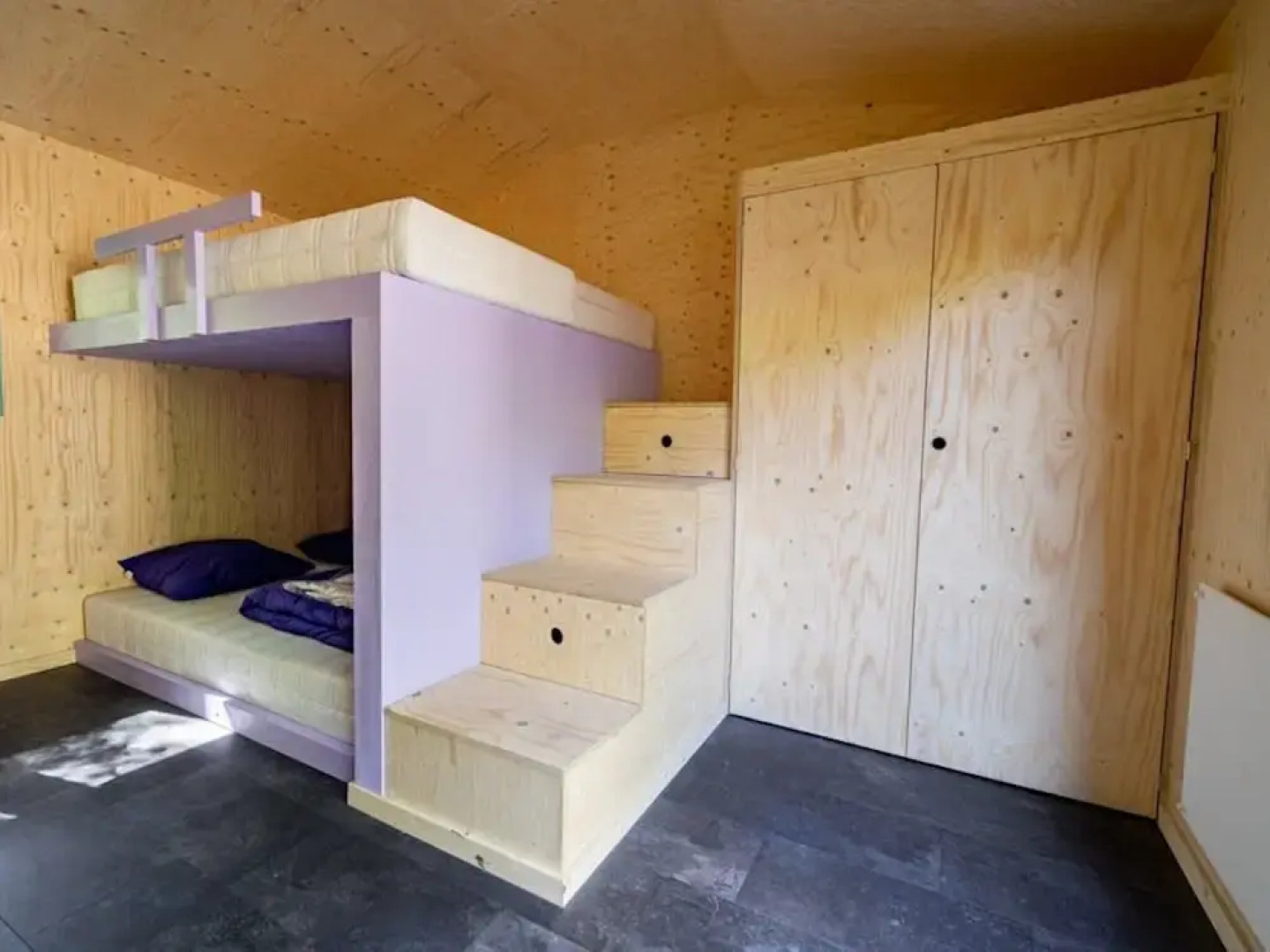 Chalet With Terrace Near Amsterdam