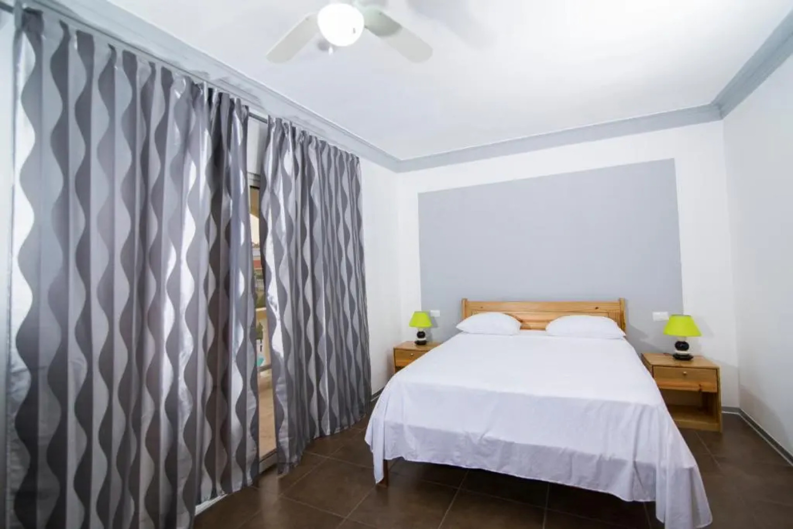 Las Palmeras By Graziano