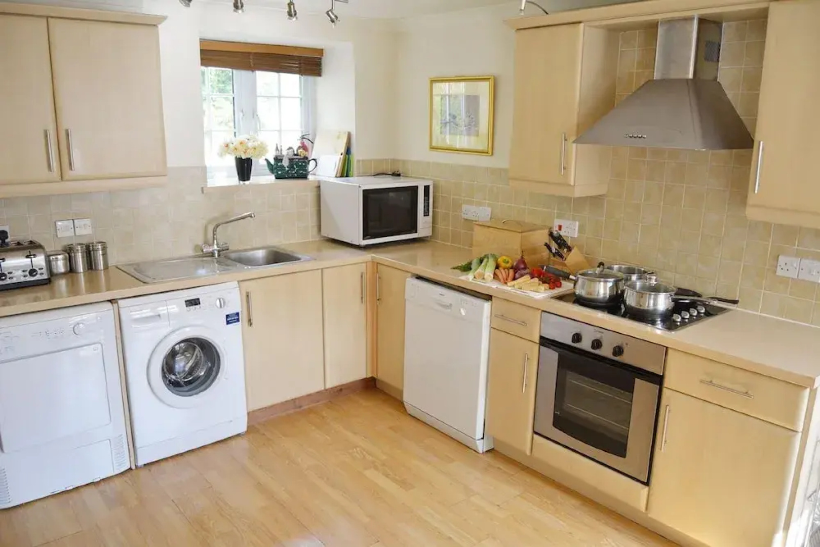 Luxury 5-star cottage near the Cornish coast on the Bonython Estate, Lizard Peninsula