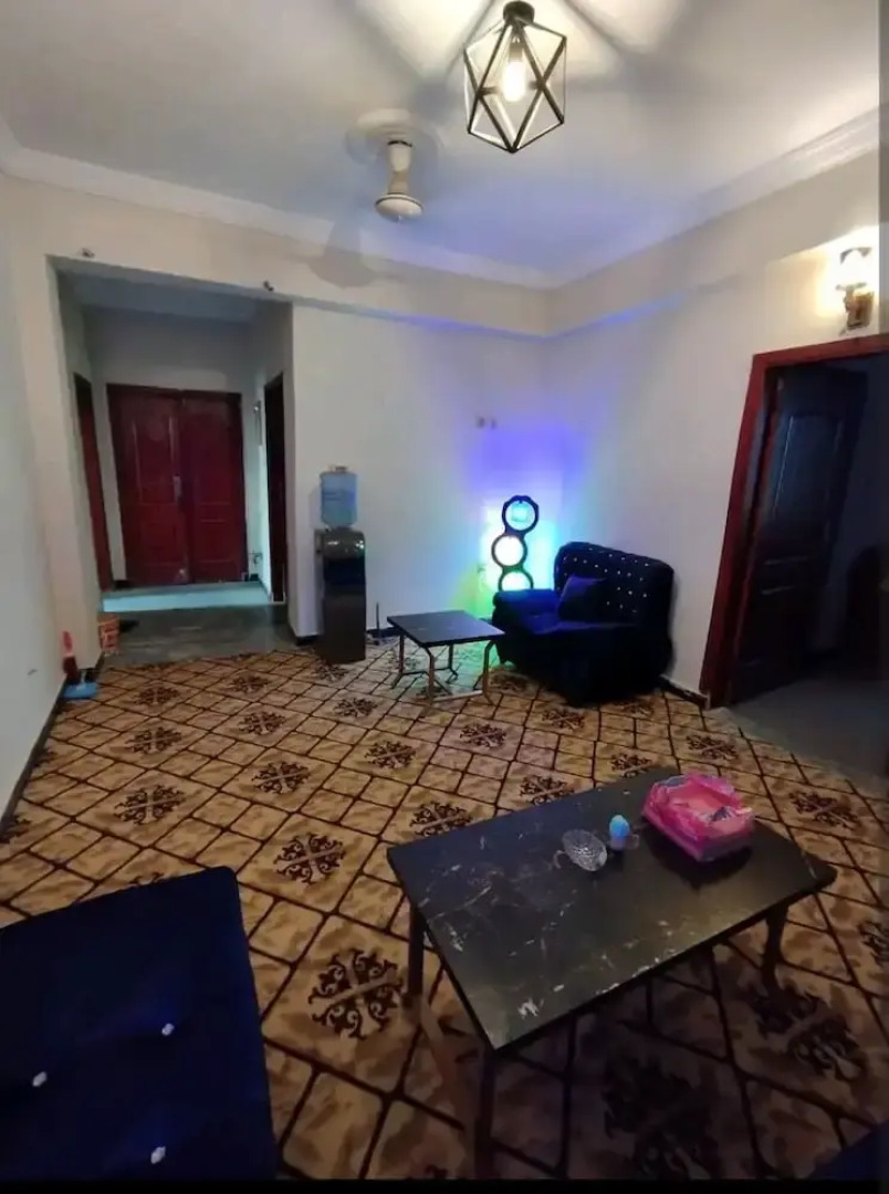 Three star hotel Peshawar