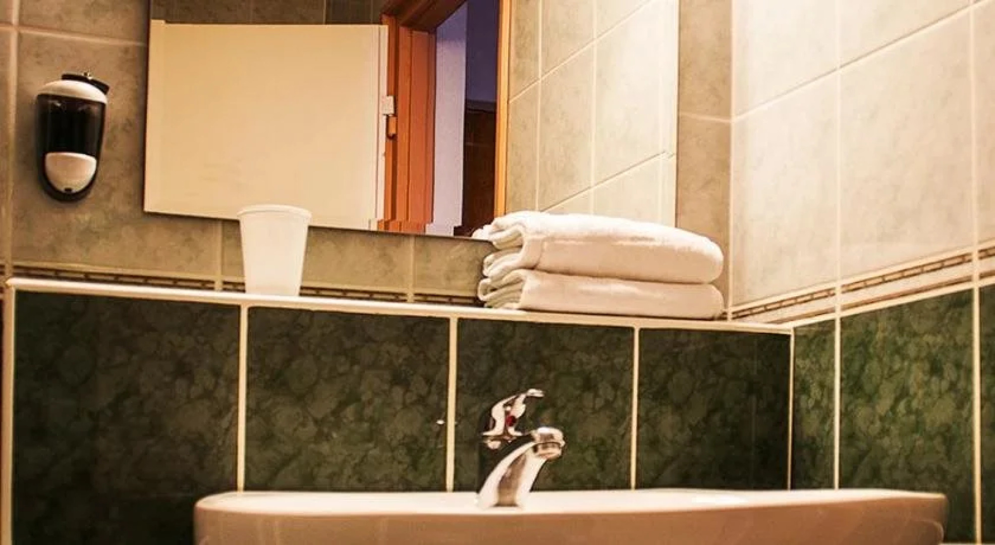 Komfort Hotel Platán