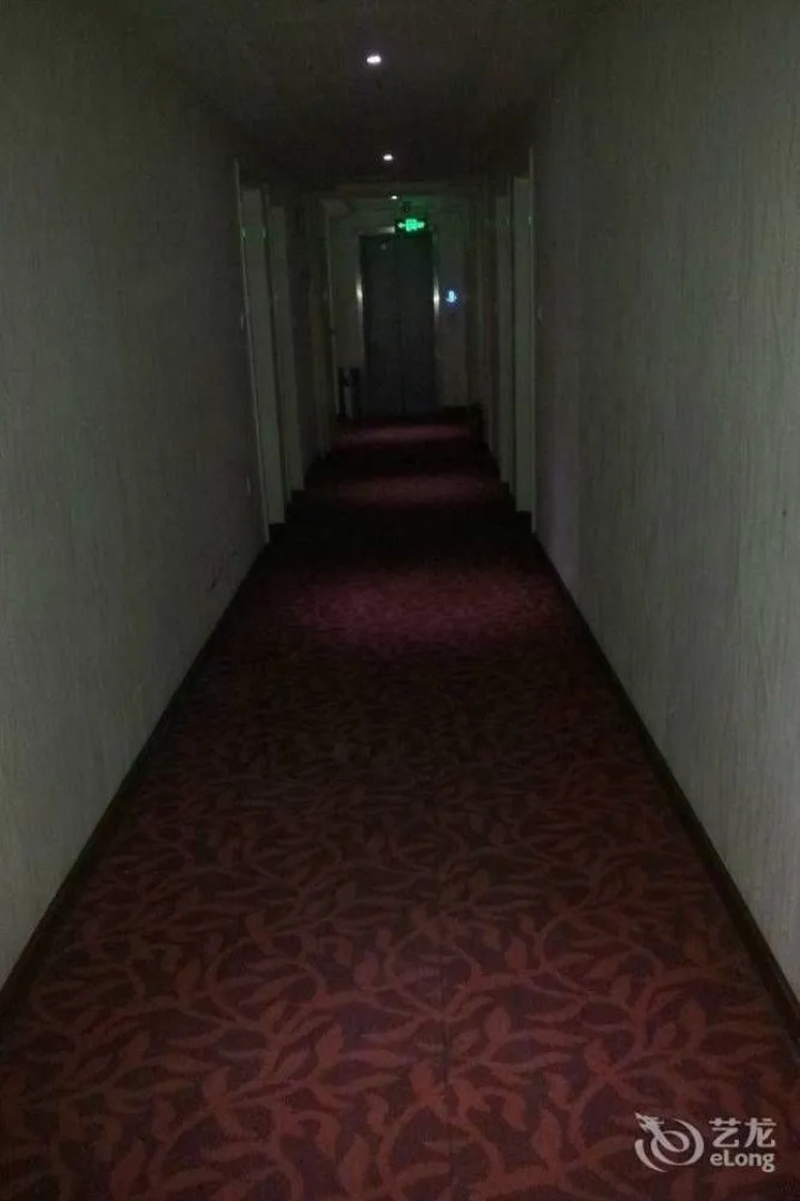 Xinxiang 988 Hotel (No. 2 Middle School and Second Hospital Branch)