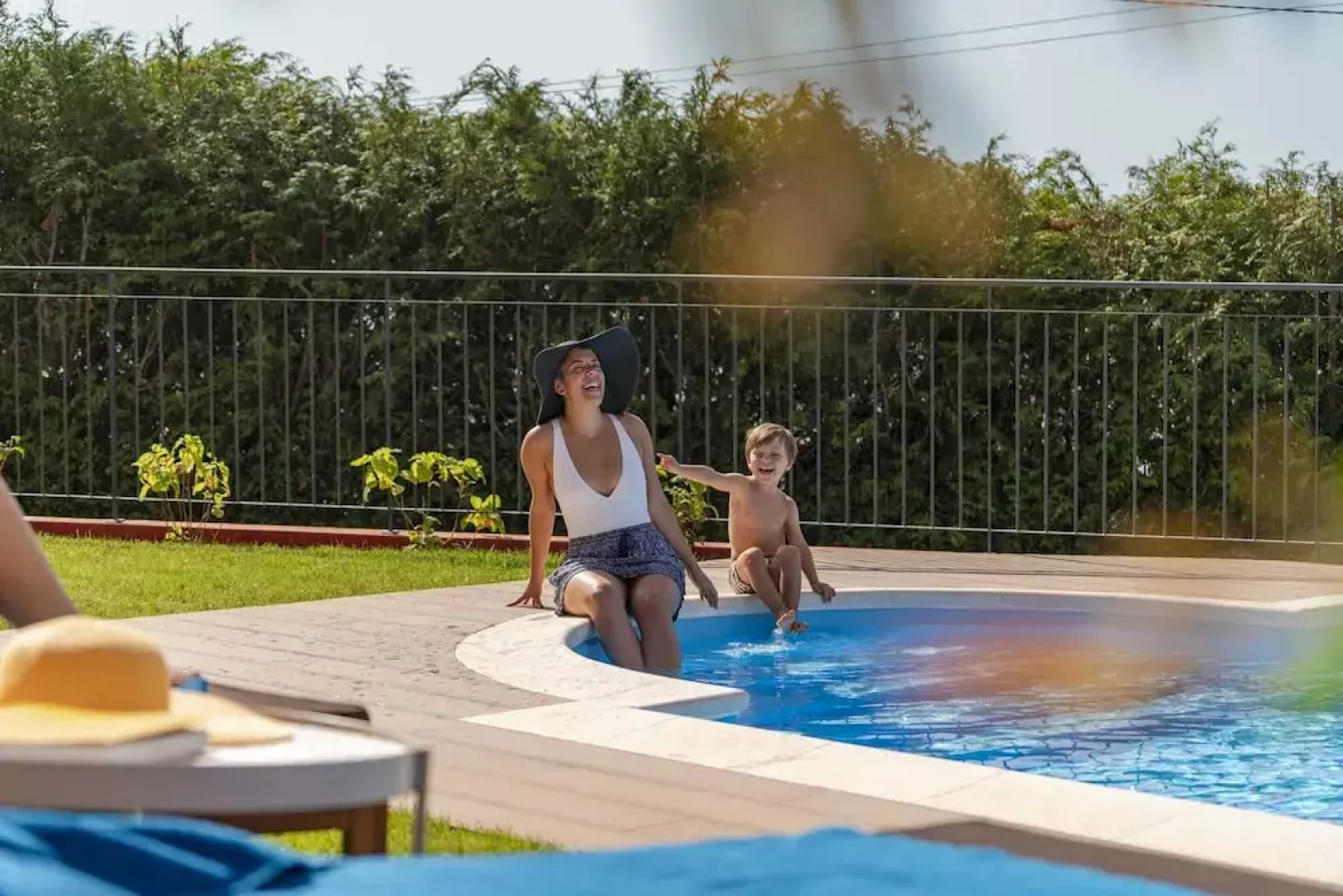 Felicidade Rocha I, for Families, With a Pool