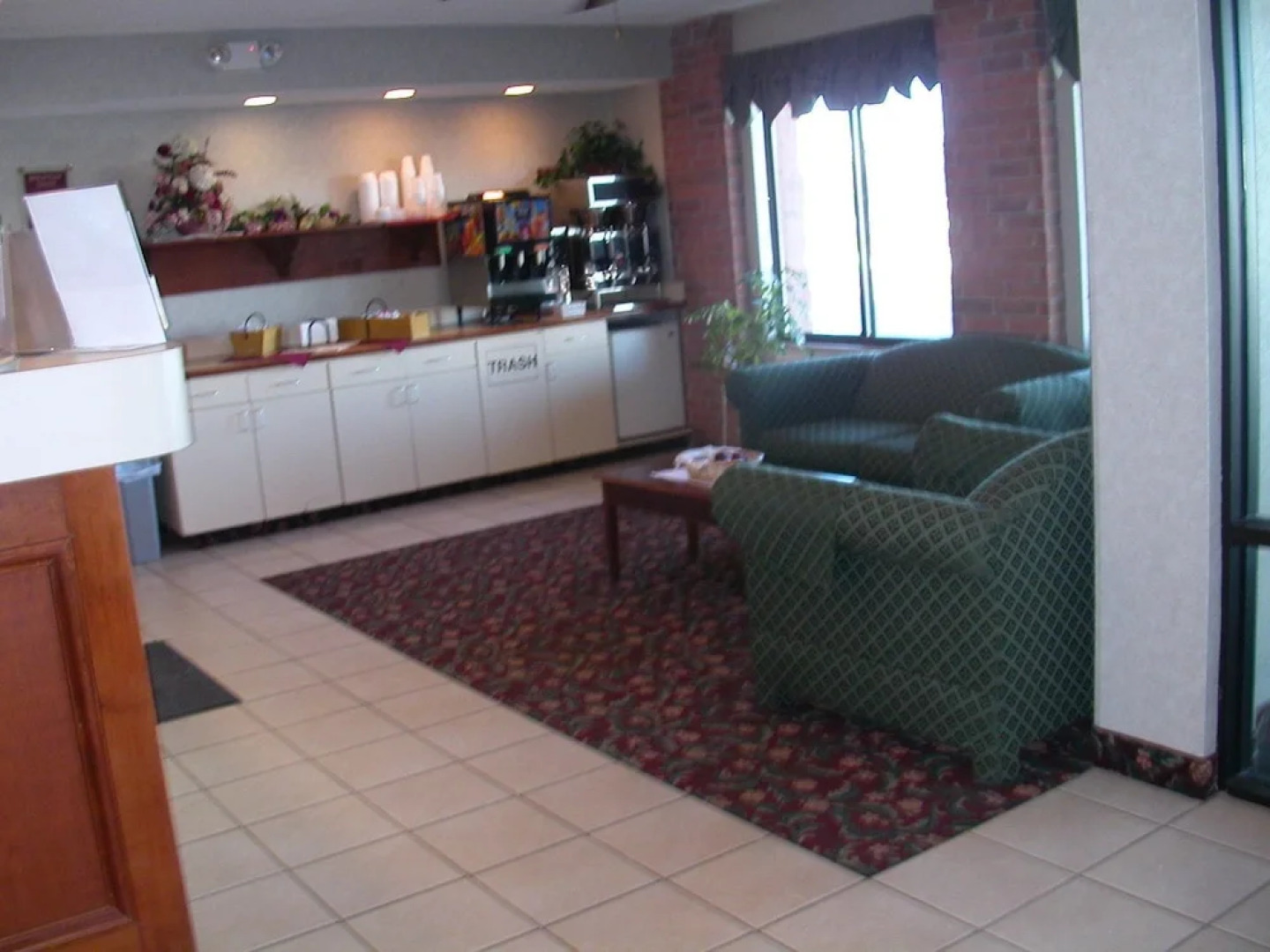 Lomira Inn and Suites
