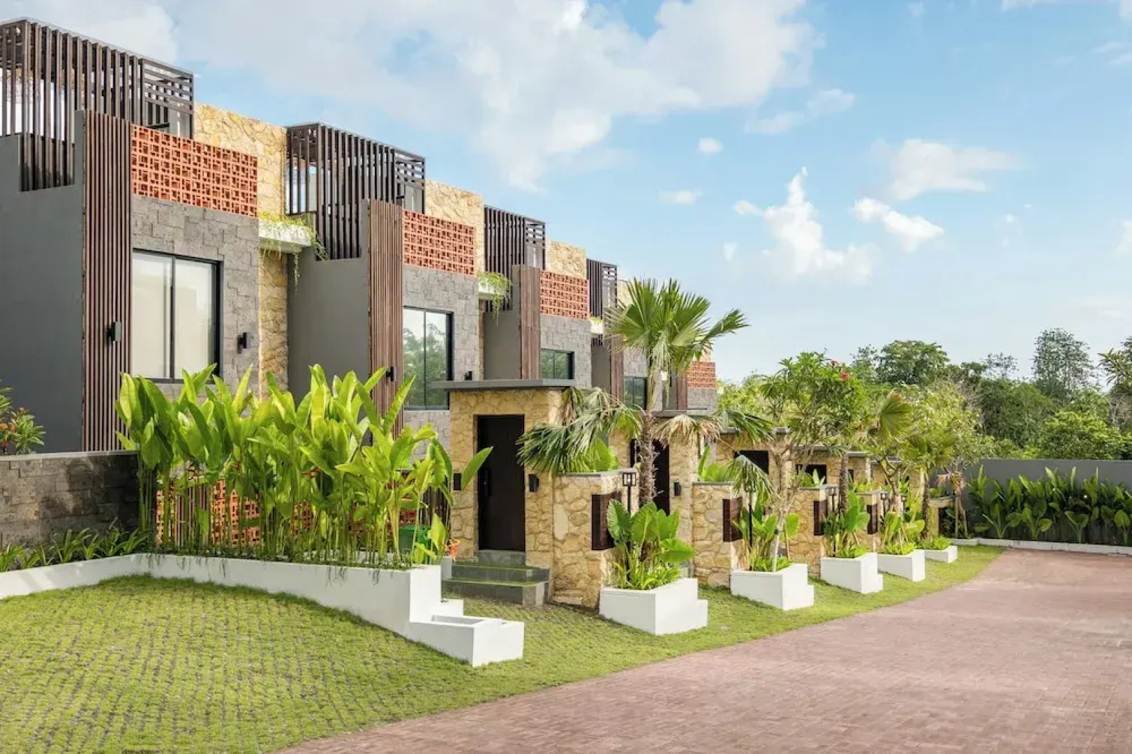 Private Pool Vila 8B Close Melasti Beach