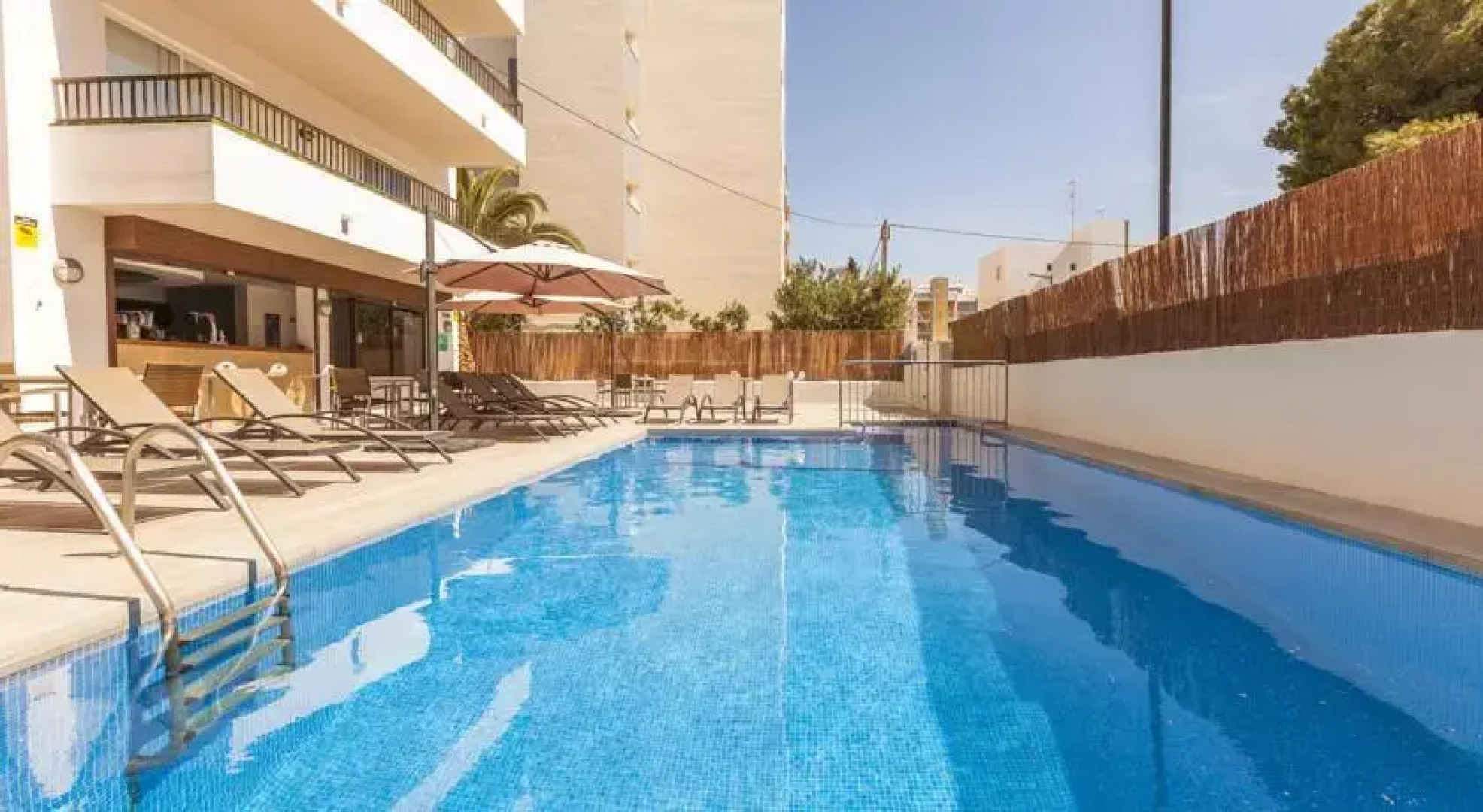 Apartamentos Vistamar II