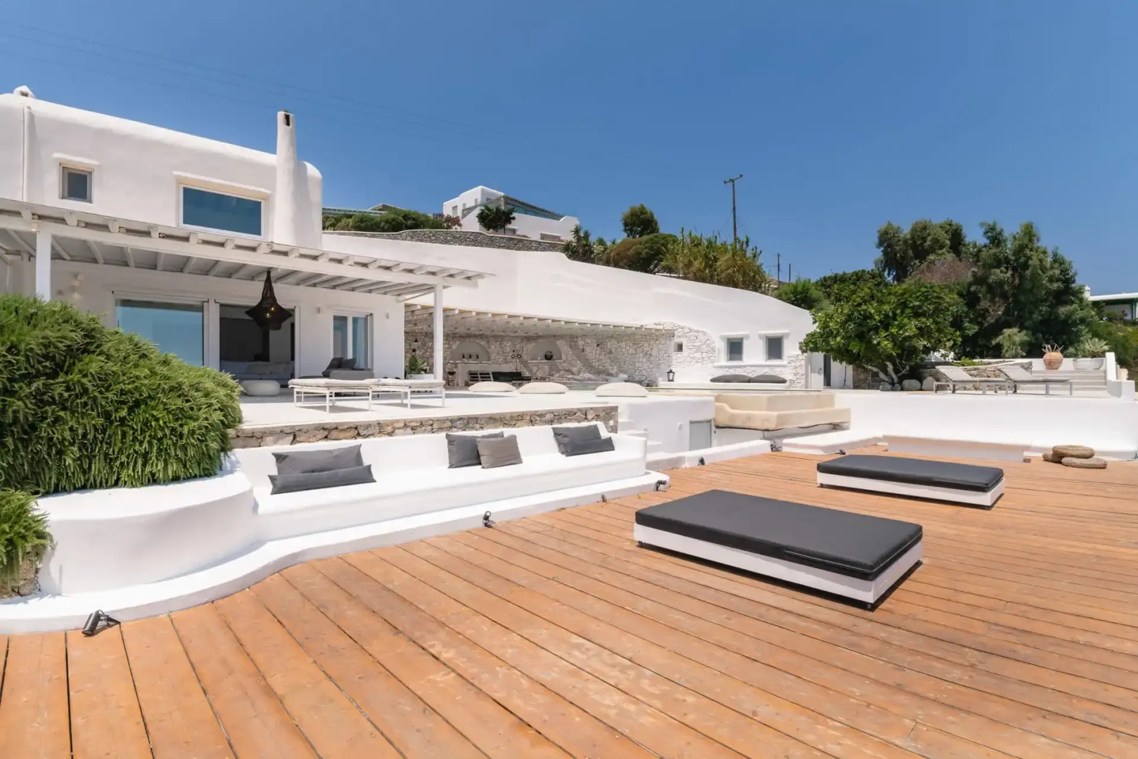 Villa Psarou - The Above Nammos Experience