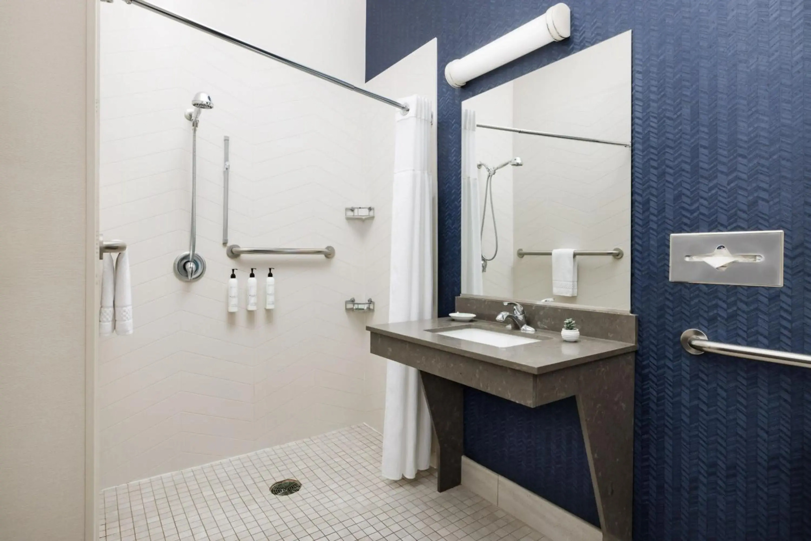 Fairfield Inn and Suites by Marriott Roswell