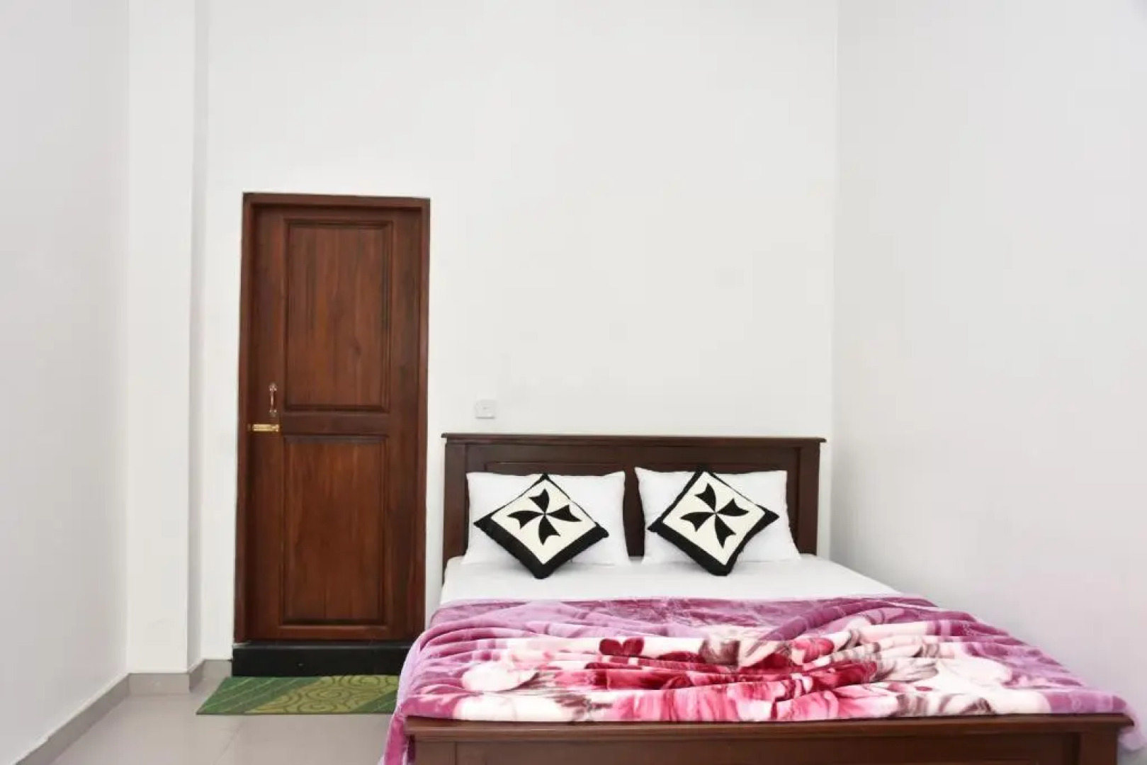 Grand View Guest House & Restaurant