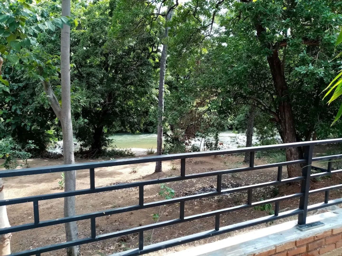 The Crown Hotel Dambulla