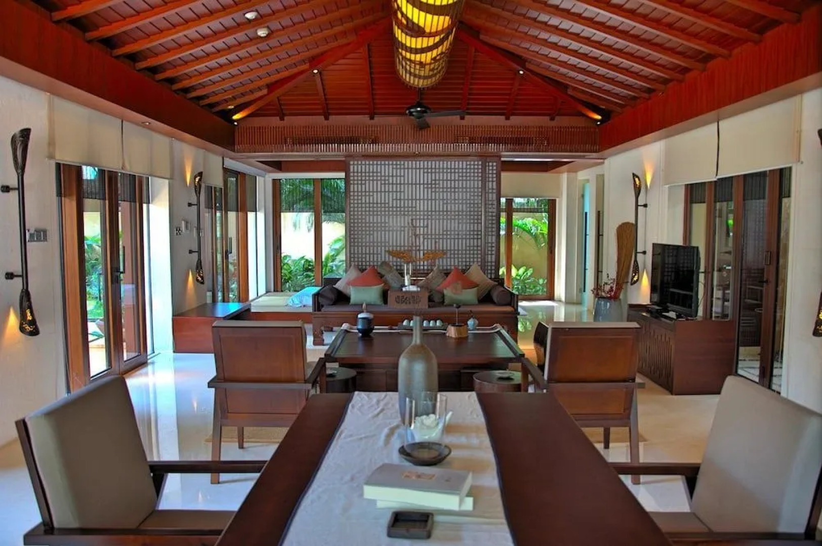 Maritime Seclusive Life·Perfume Bay