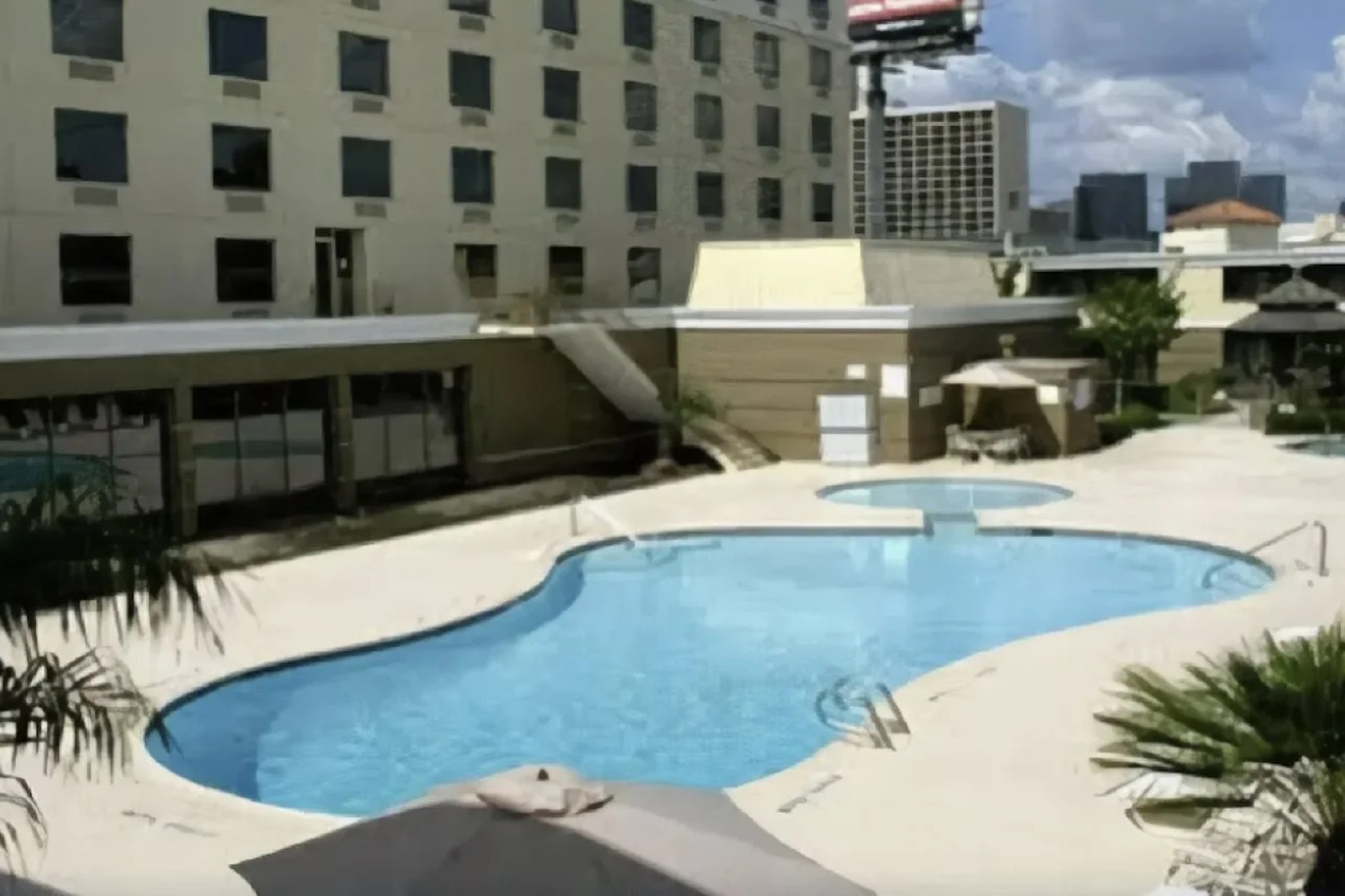 31 Houston Near the Galleria