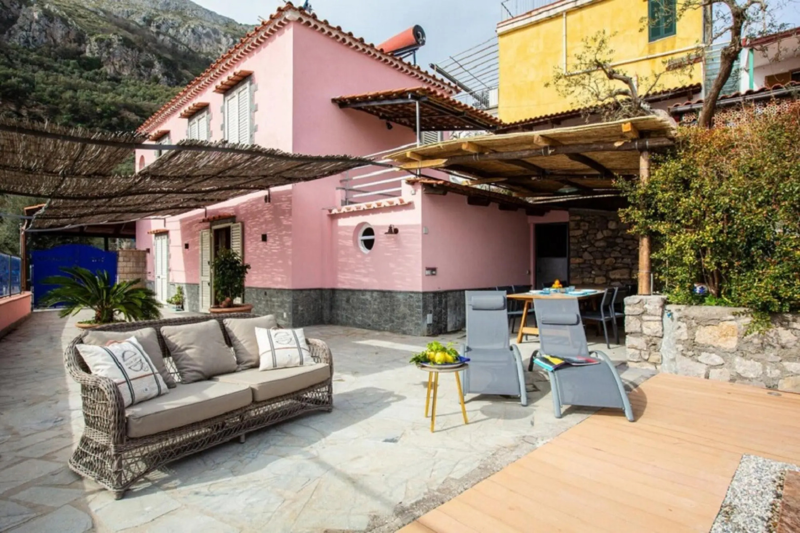 Villa The Phoenix with Private Swimming