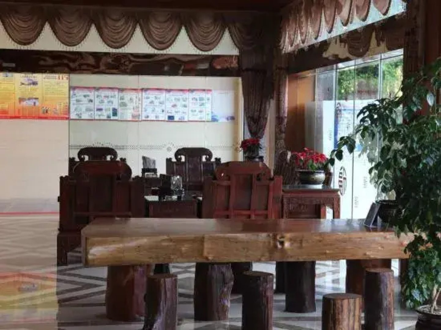 Baimei Zhubao Hot Spring Hotel