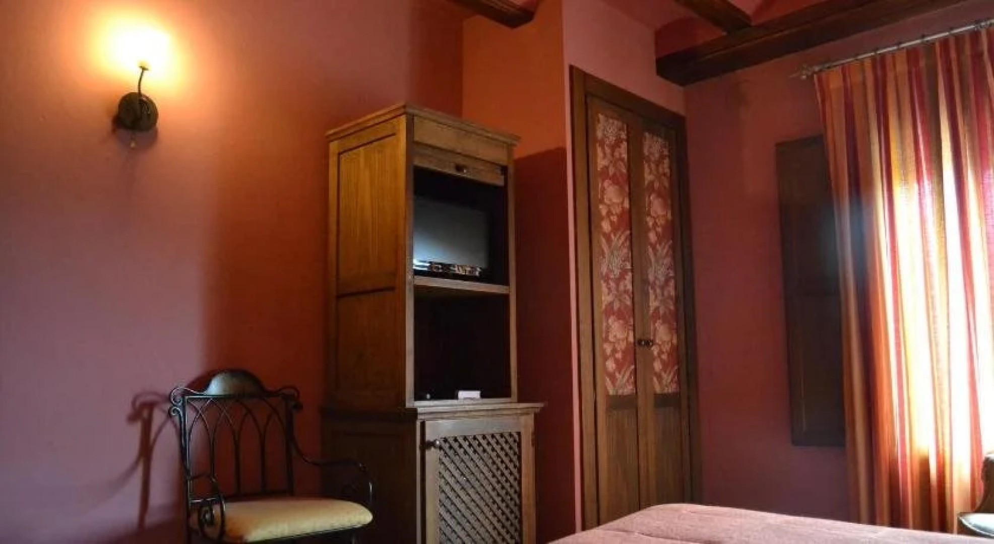 Hotel - Restaurante Prado Del Navazo