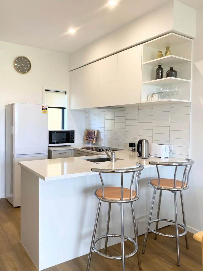 Stunning Townhouse - Walking to Botany Shopping Center