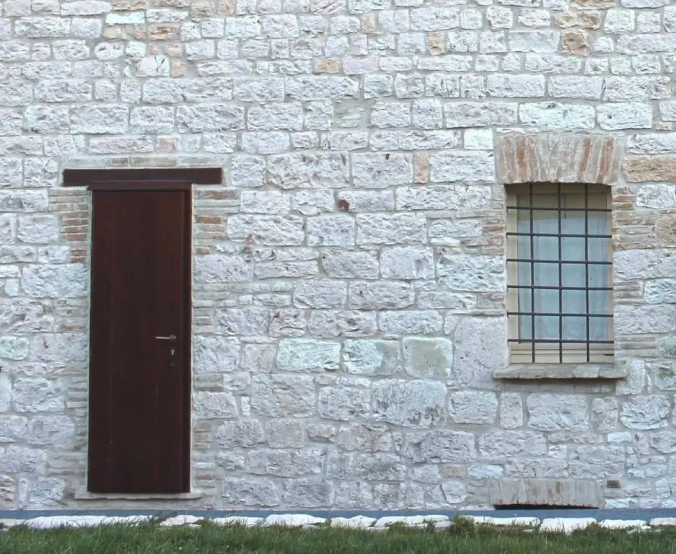 Villa Costanzi: Comfy Apartment Below The Cucco